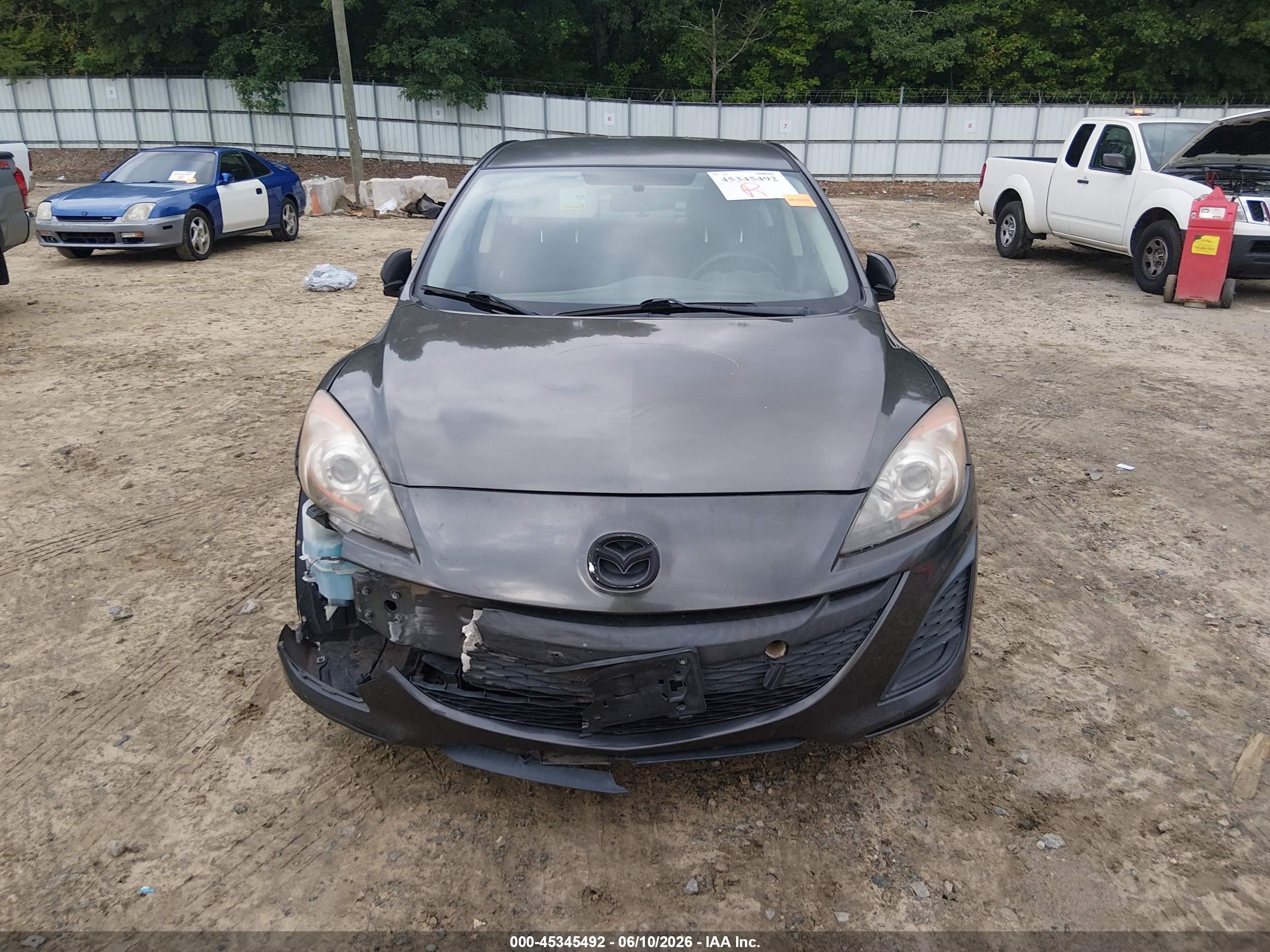 2011 Mazda Mazda3 I Touring Gray vin: JM1BL1VF8B1426535