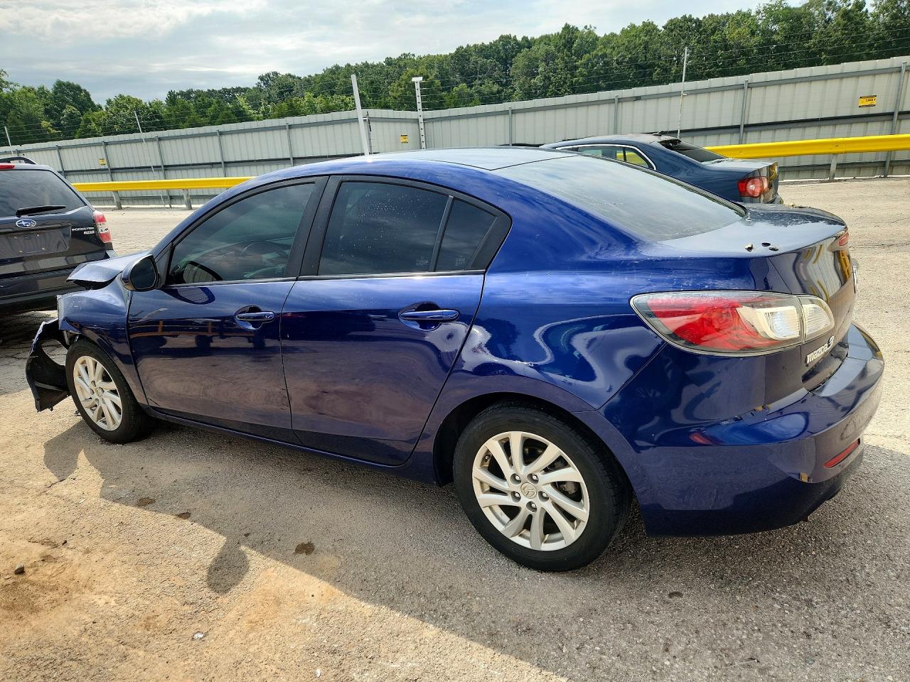 2012 Mazda 3 I Blue vin: JM1BL1VF8C1502501