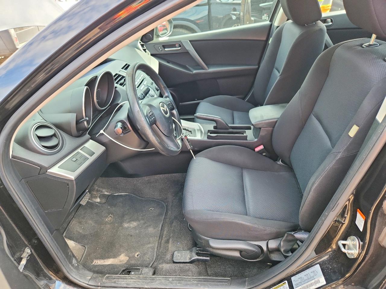 2011 Mazda 3 I Black vin: JM1BL1VF9B1357211