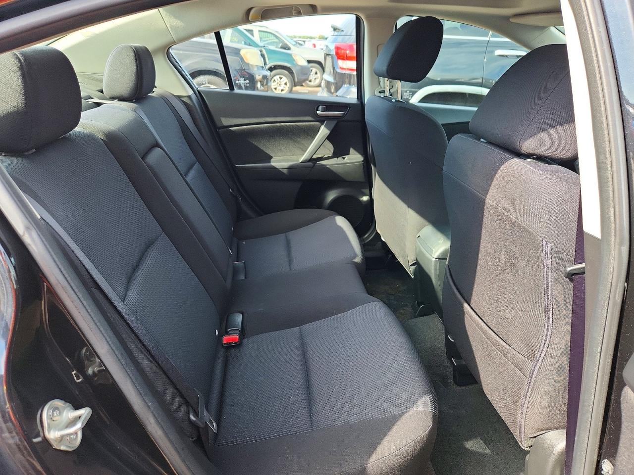 2011 Mazda 3 I Black vin: JM1BL1VF9B1357211