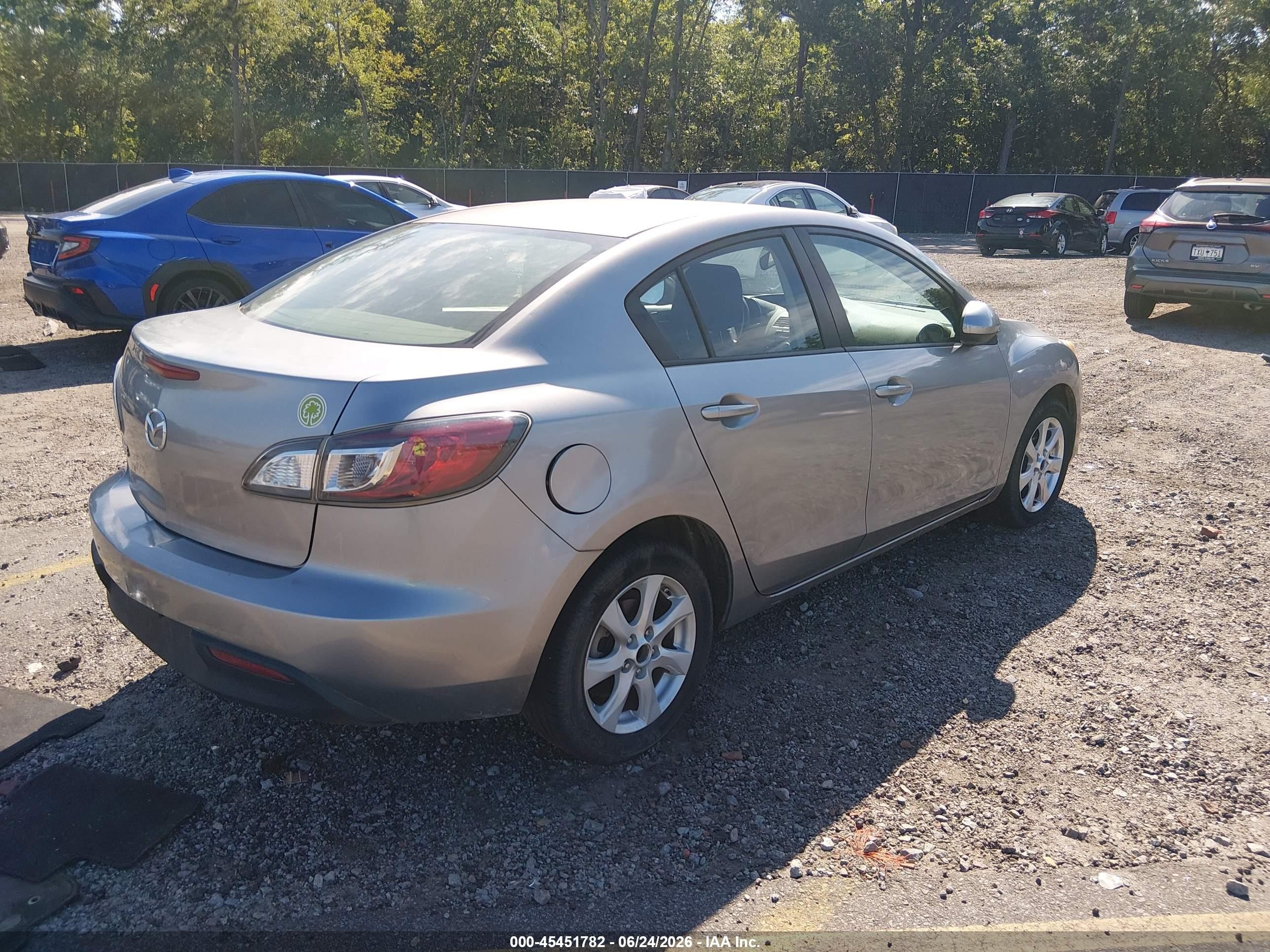 2011 Mazda Mazda3 I Touring Gray vin: JM1BL1VF9B1396199