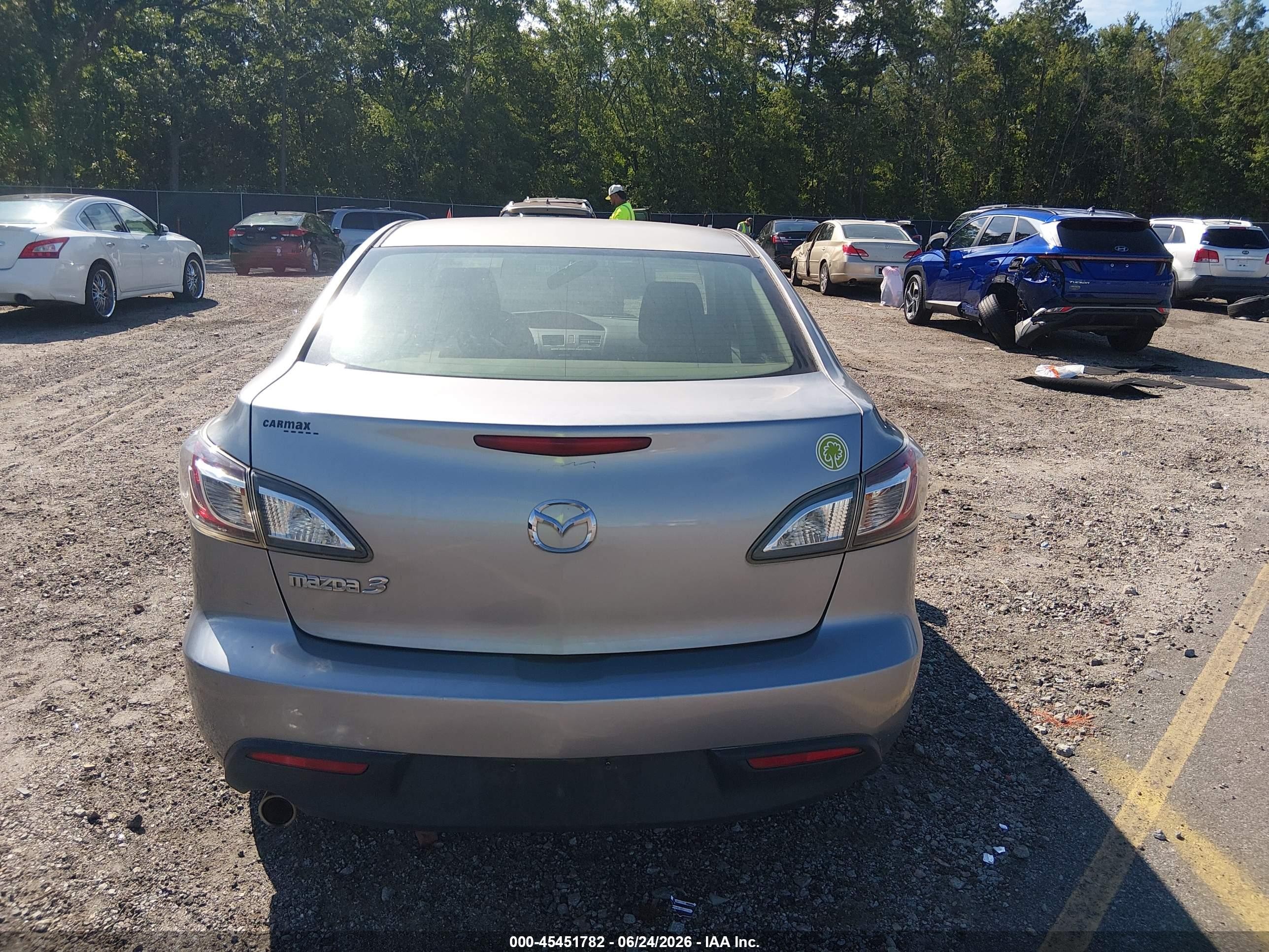 2011 Mazda Mazda3 I Touring Gray vin: JM1BL1VF9B1396199