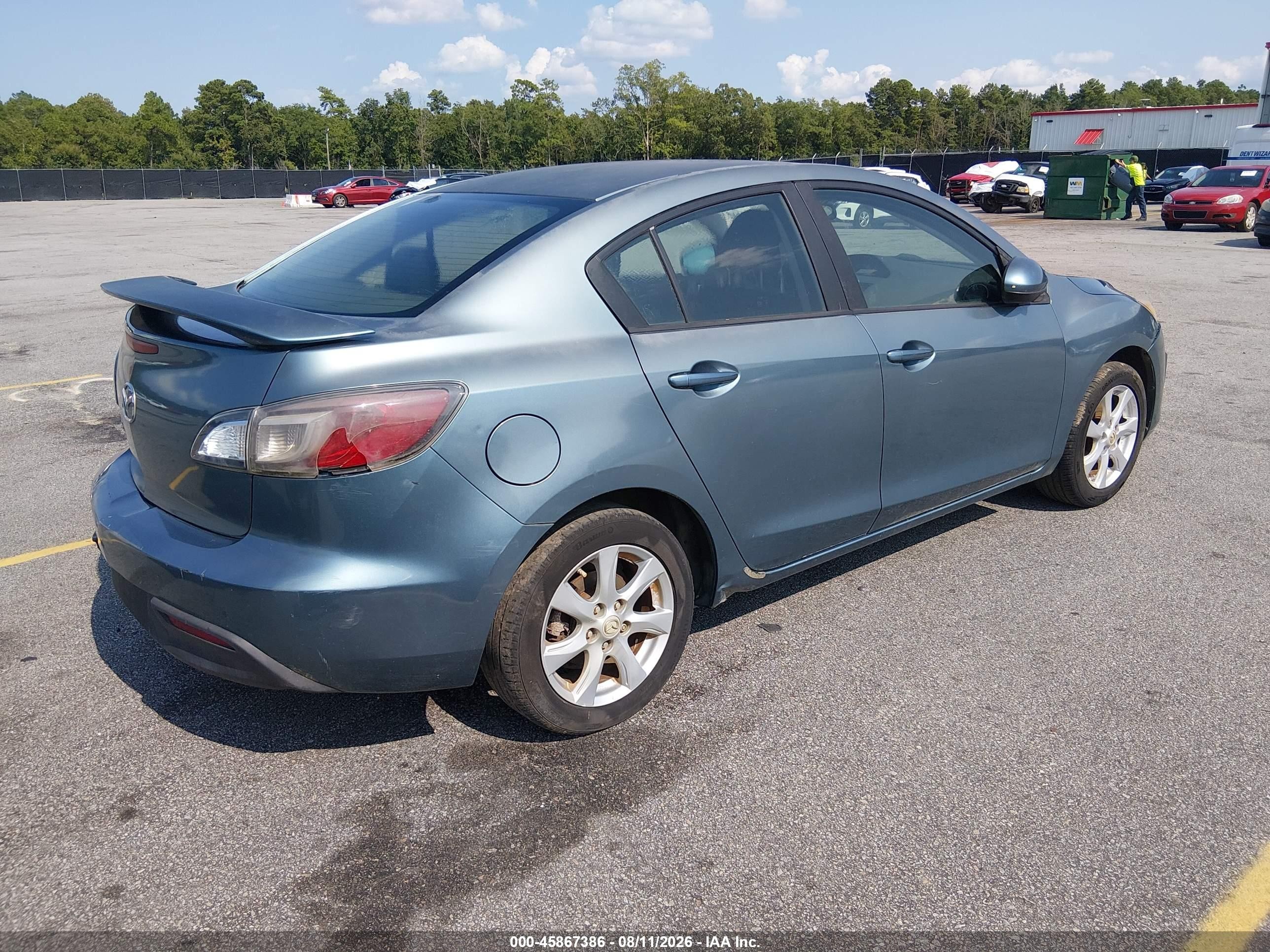 2011 Mazda Mazda3   Blue vin: JM1BL1VF9B1442789