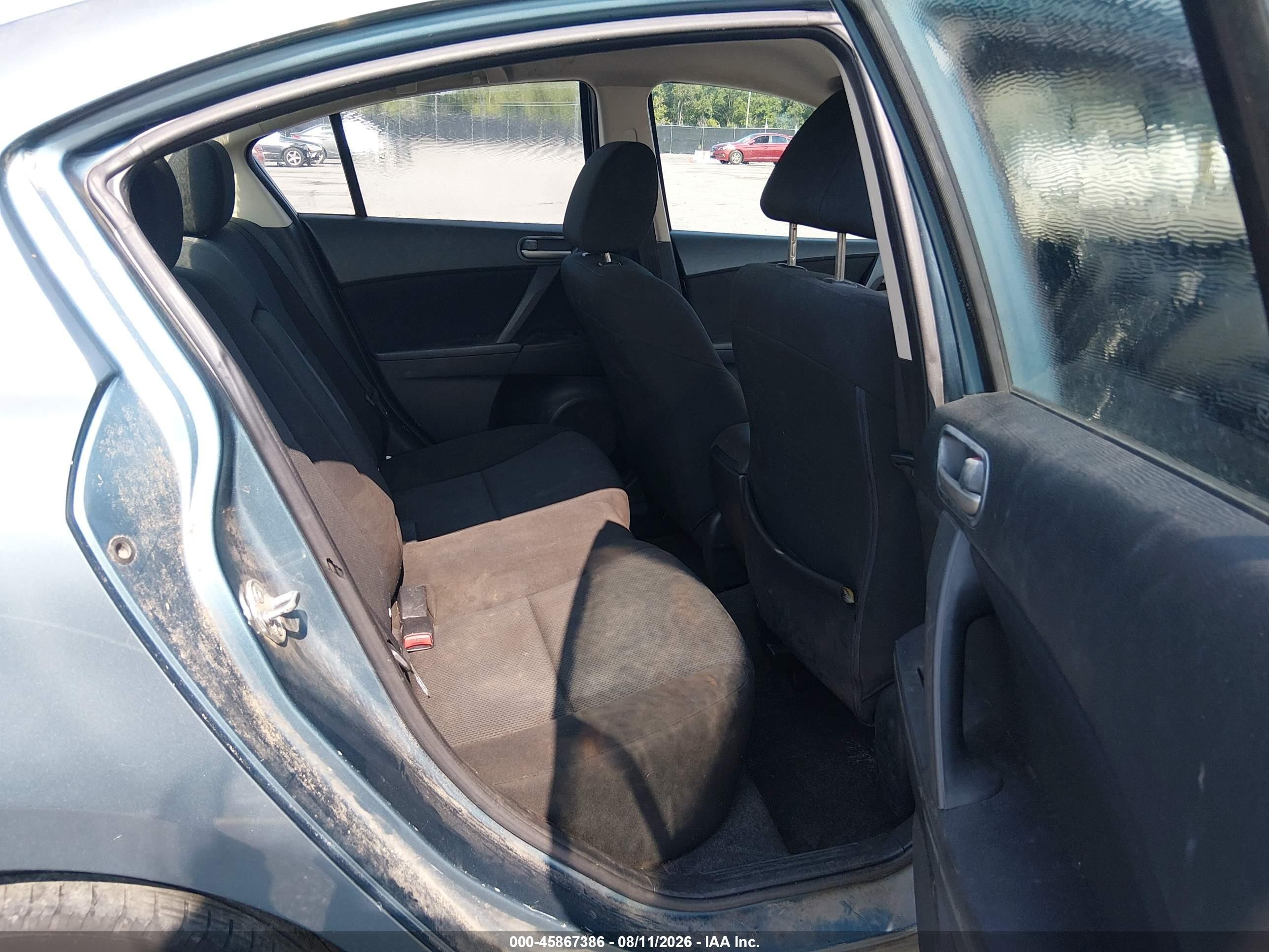 2011 Mazda Mazda3   Blue vin: JM1BL1VF9B1442789