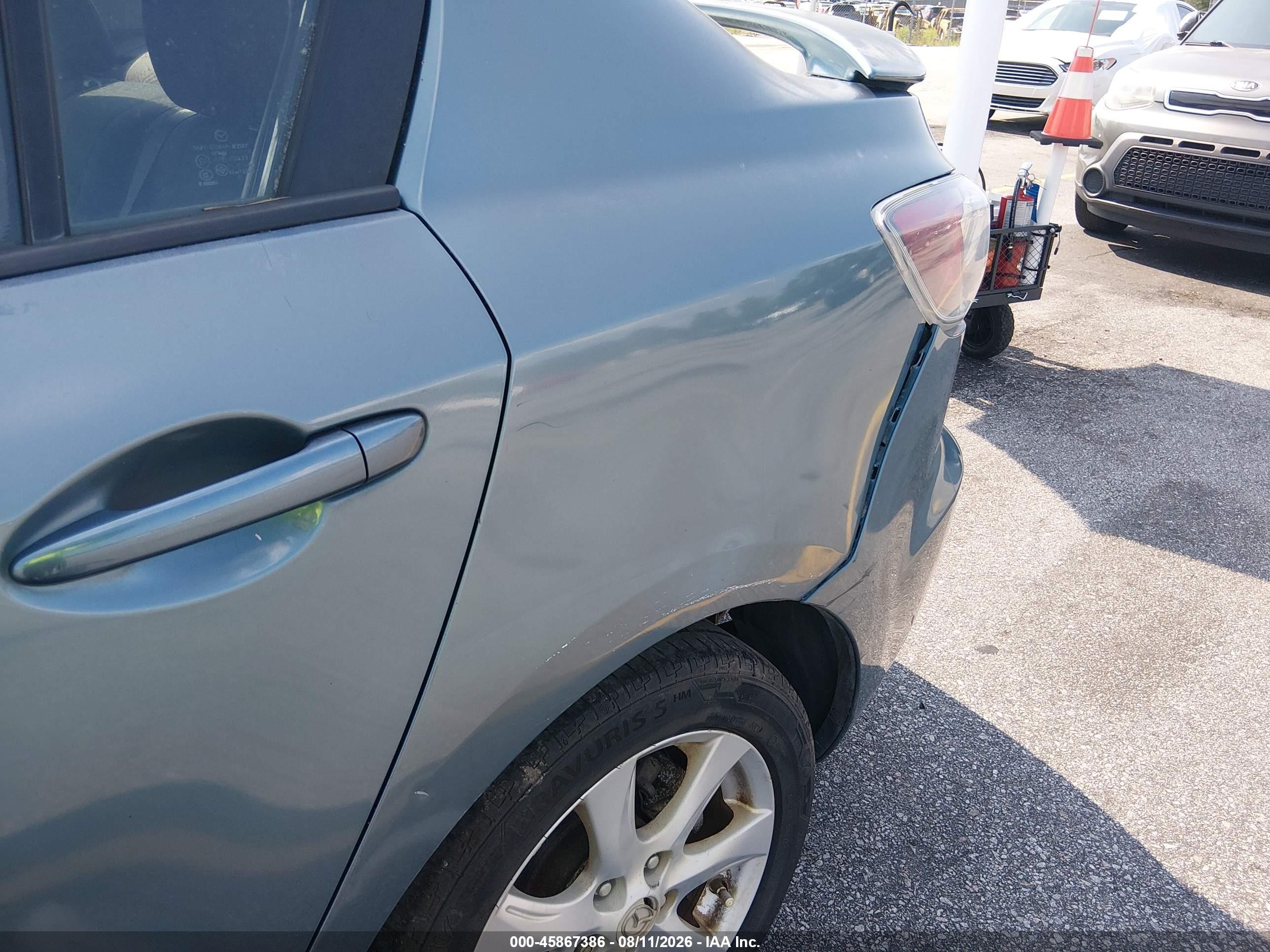 2011 Mazda Mazda3   Blue vin: JM1BL1VF9B1442789