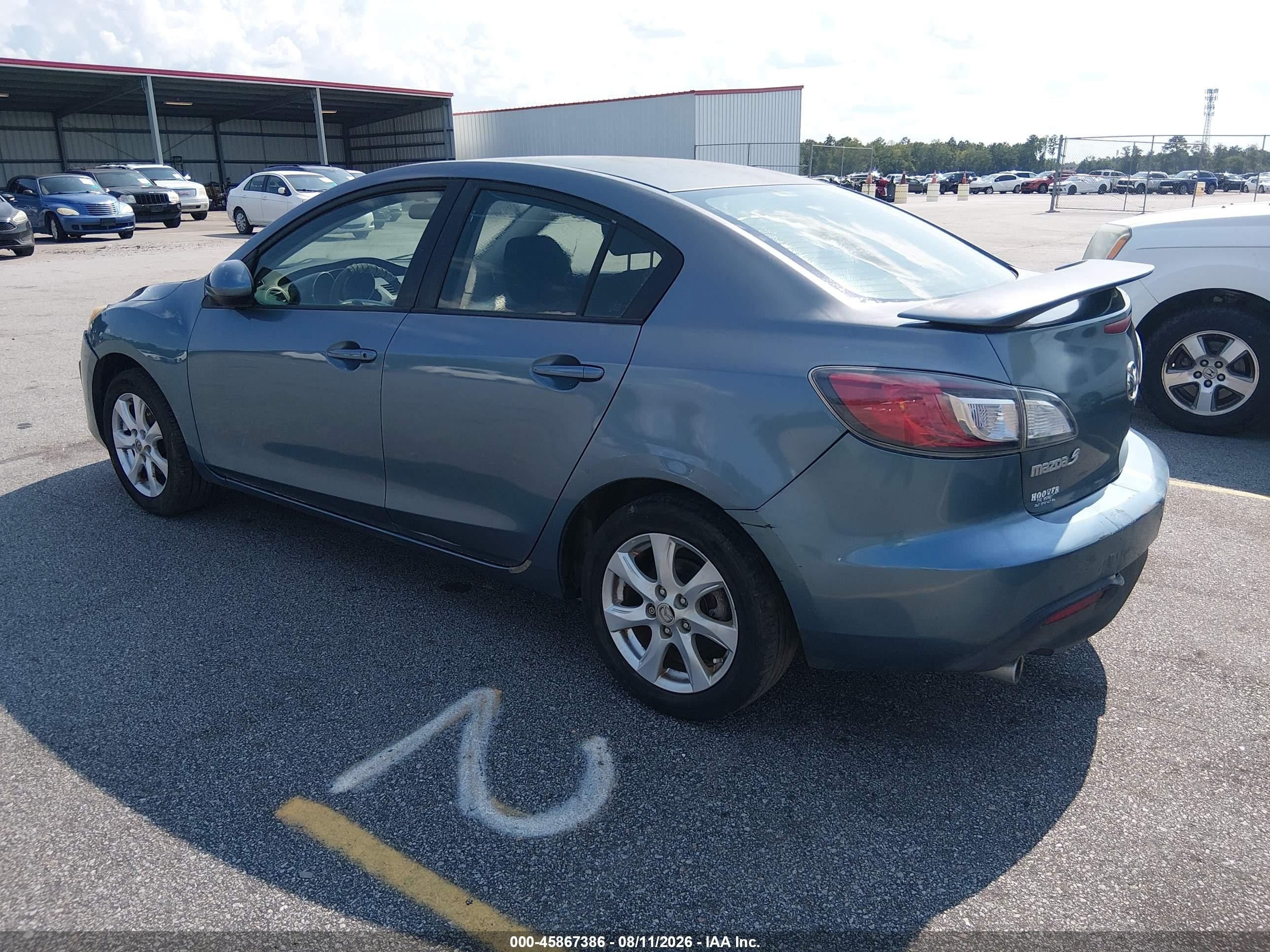 2011 Mazda Mazda3   Blue vin: JM1BL1VF9B1442789
