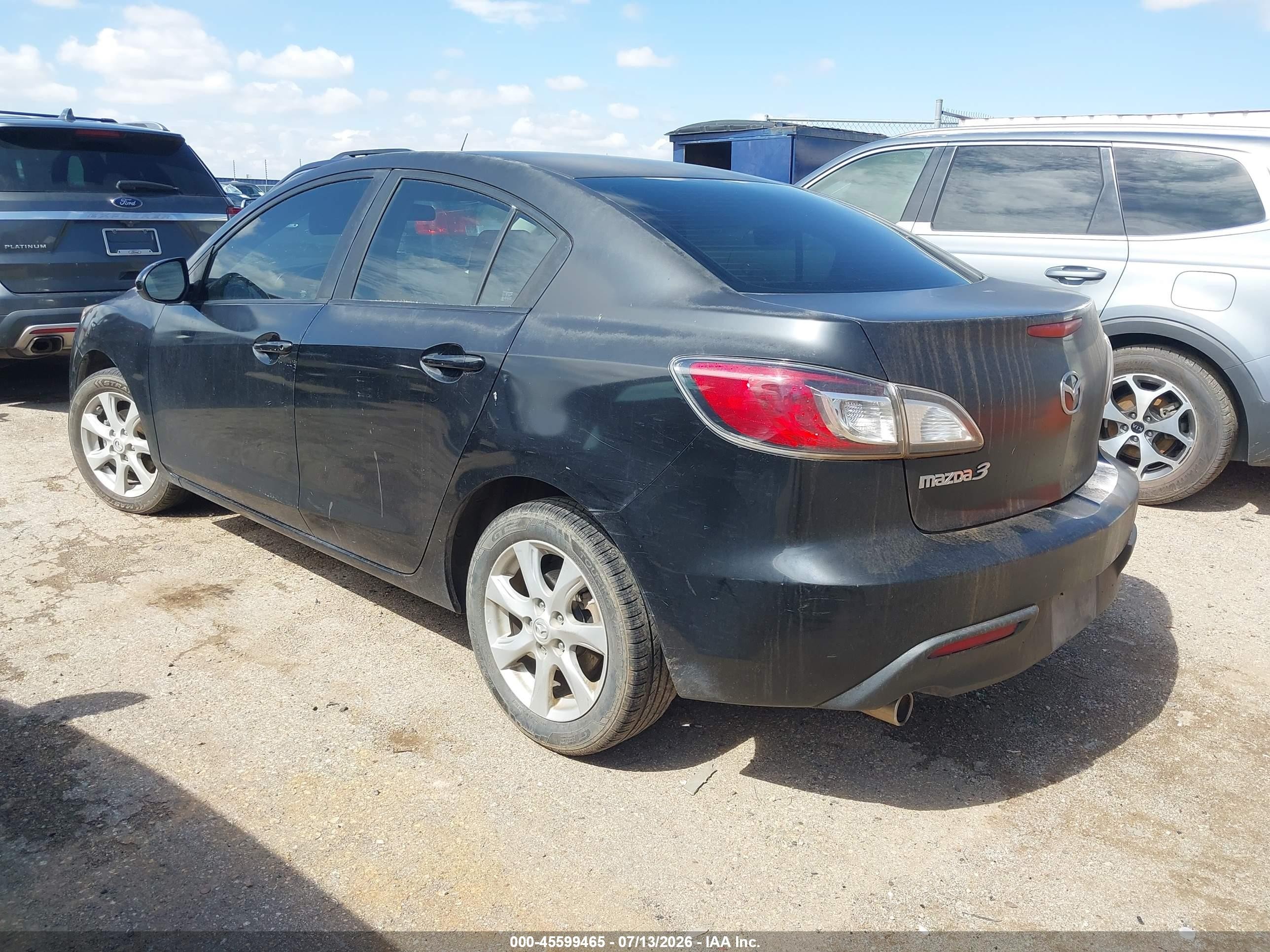 2011 Mazda Mazda3 I Touring Black vin: JM1BL1VF9B1472567