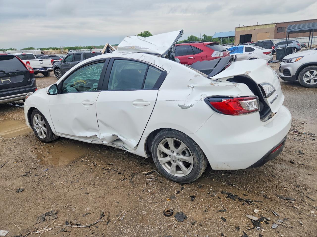 2011 Mazda 3 I White vin: JM1BL1VF9B1479079