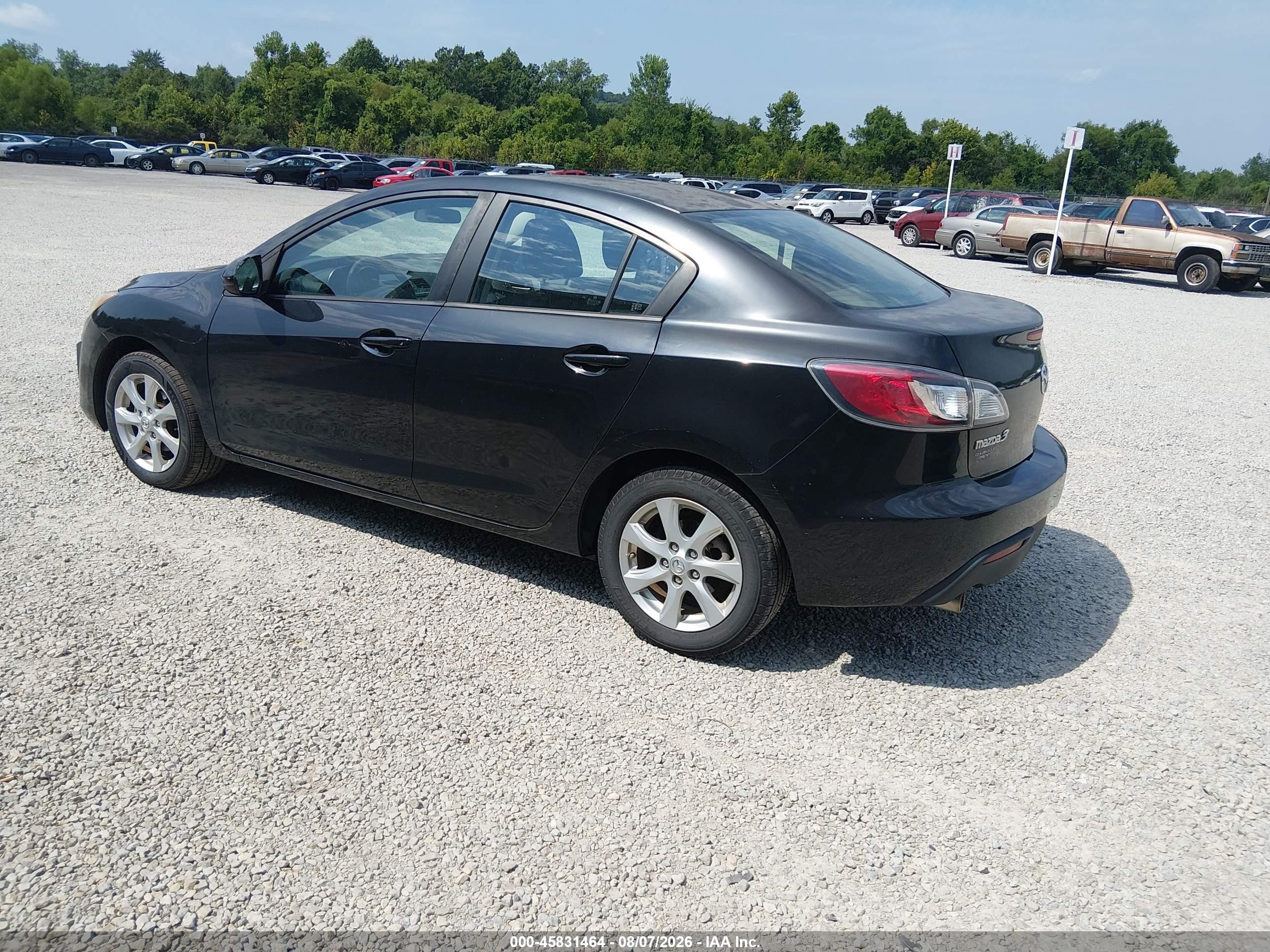 2011 Mazda Mazda3 I Touring Black vin: JM1BL1VF9B1900993