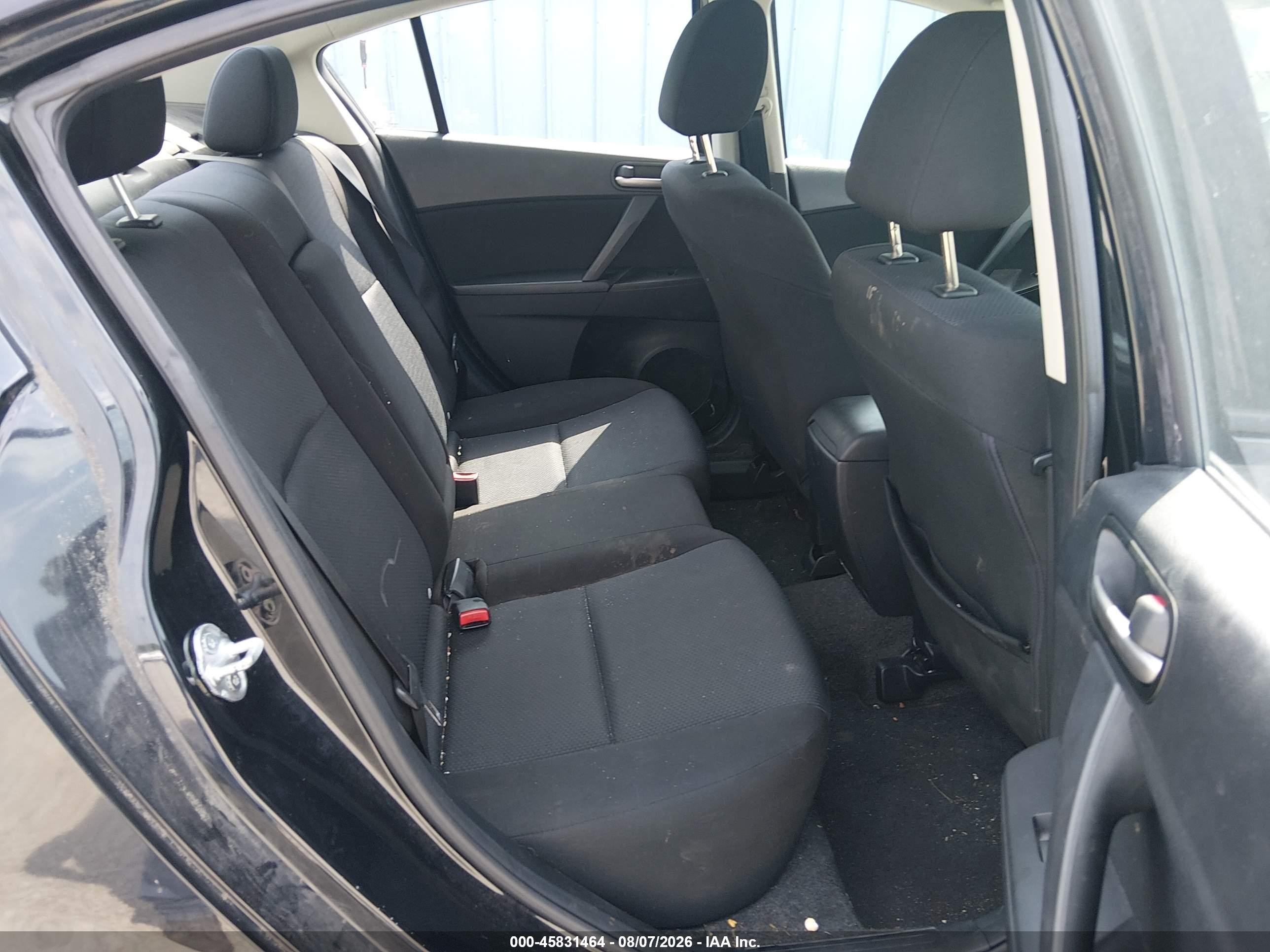 2011 Mazda Mazda3 I Touring Black vin: JM1BL1VF9B1900993