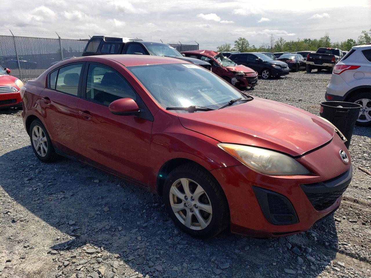 2011 Mazda 3 I Red vin: JM1BL1VFXB1444051