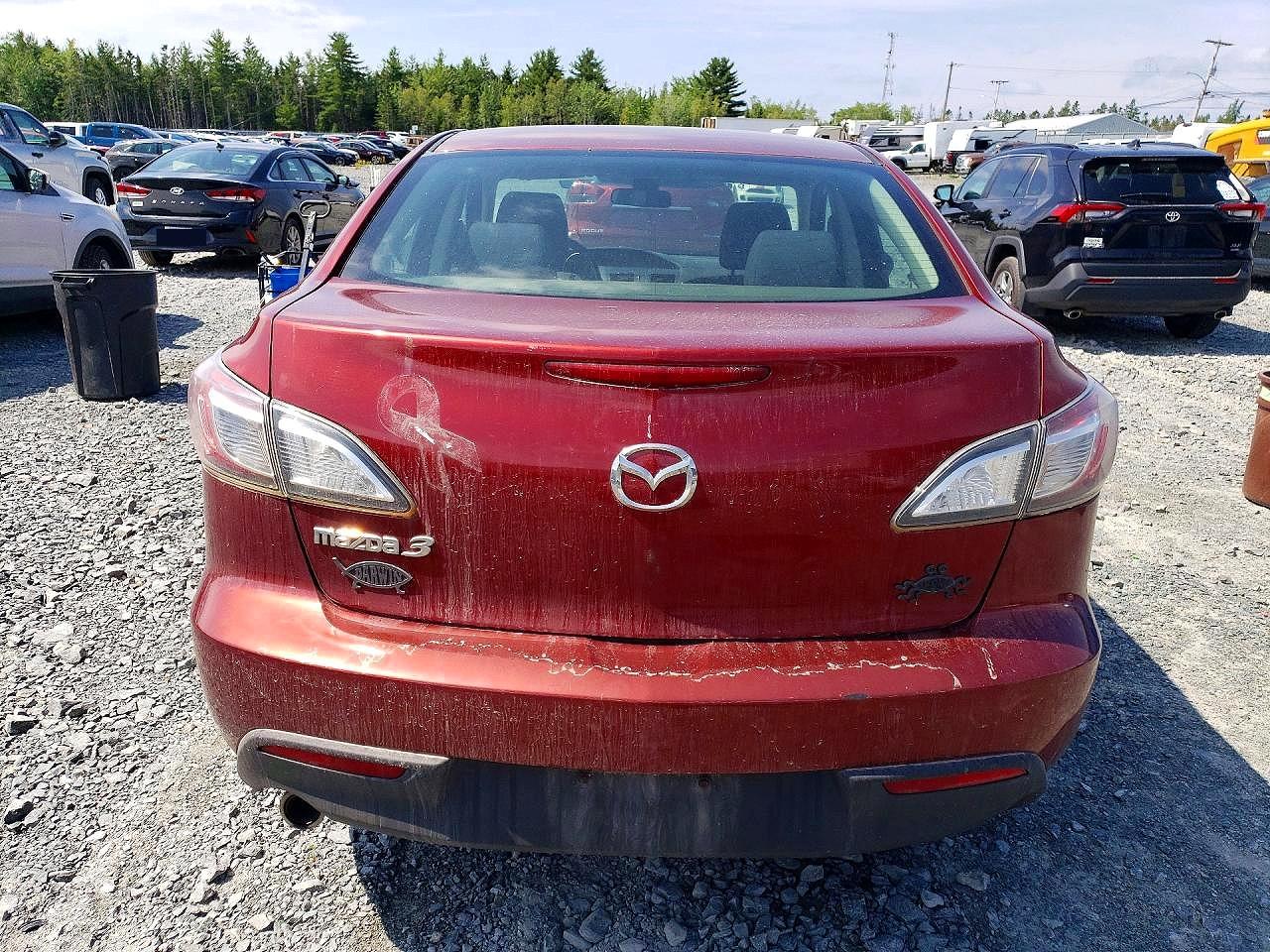 2011 Mazda 3 I Red vin: JM1BL1VFXB1444051