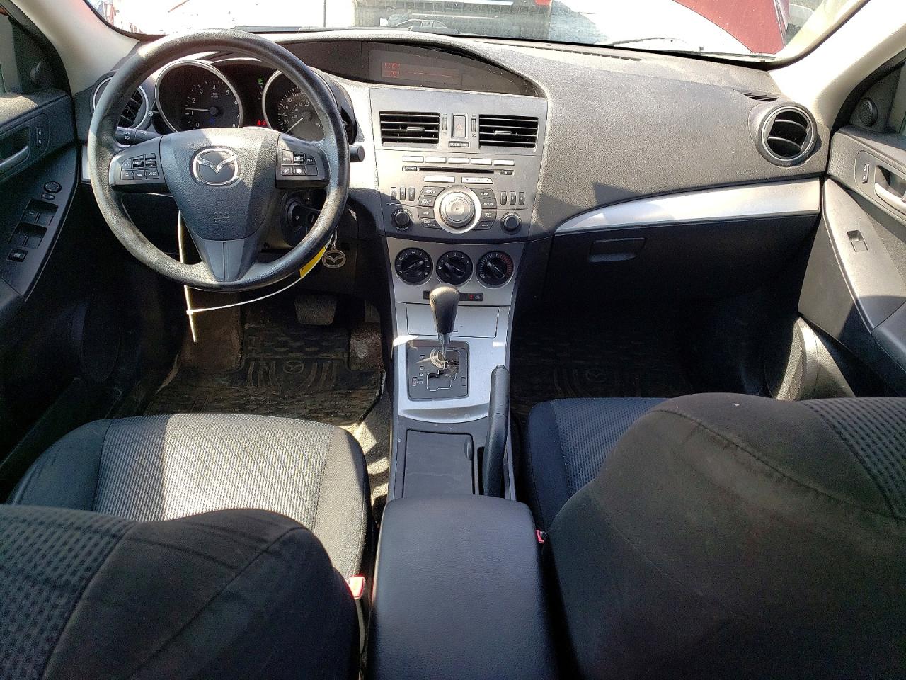 2011 Mazda 3 I Red vin: JM1BL1VFXB1444051
