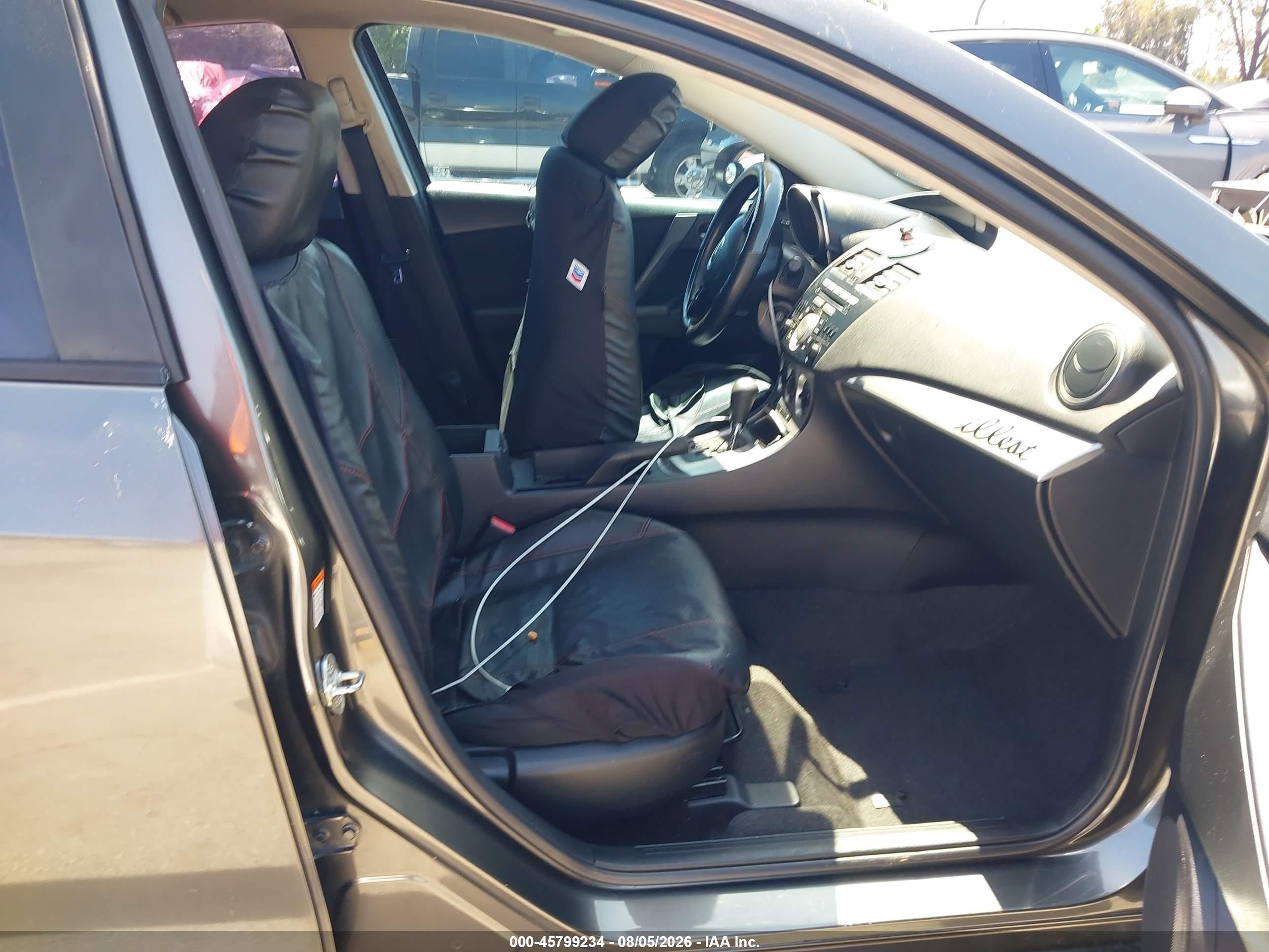 2011 Mazda Mazda3 I Touring Gray vin: JM1BL1VG1B1386615