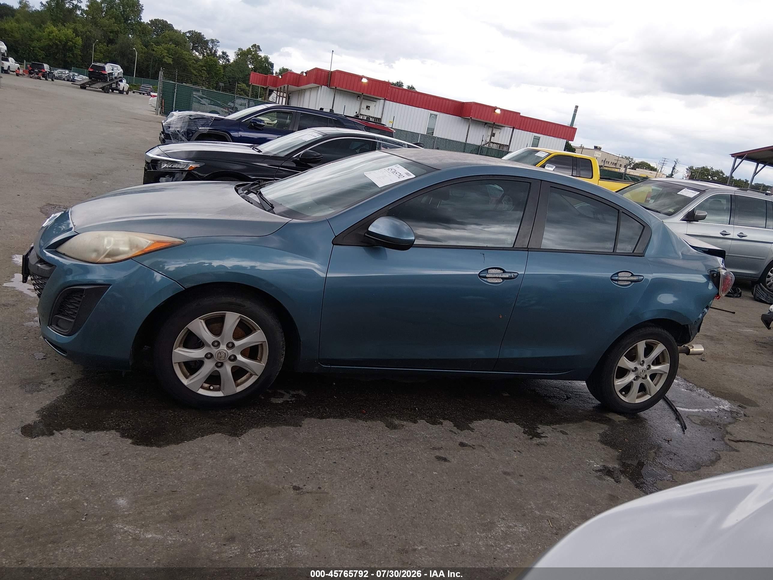 2011 Mazda Mazda3 I Touring Blue vin: JM1BL1VG1B1447185