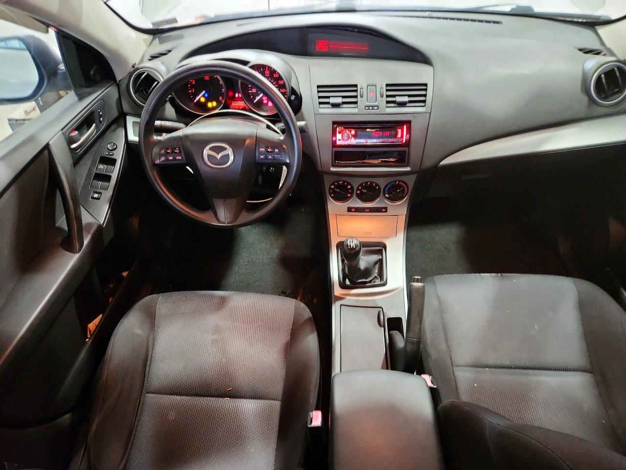2011 Mazda 3 I Серебряный vin: JM1BL1VG1B1476413