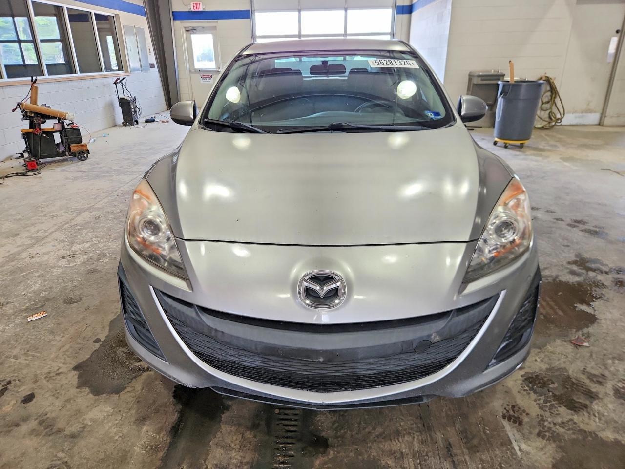 2011 Mazda 3 I Серебряный vin: JM1BL1VG1B1476413