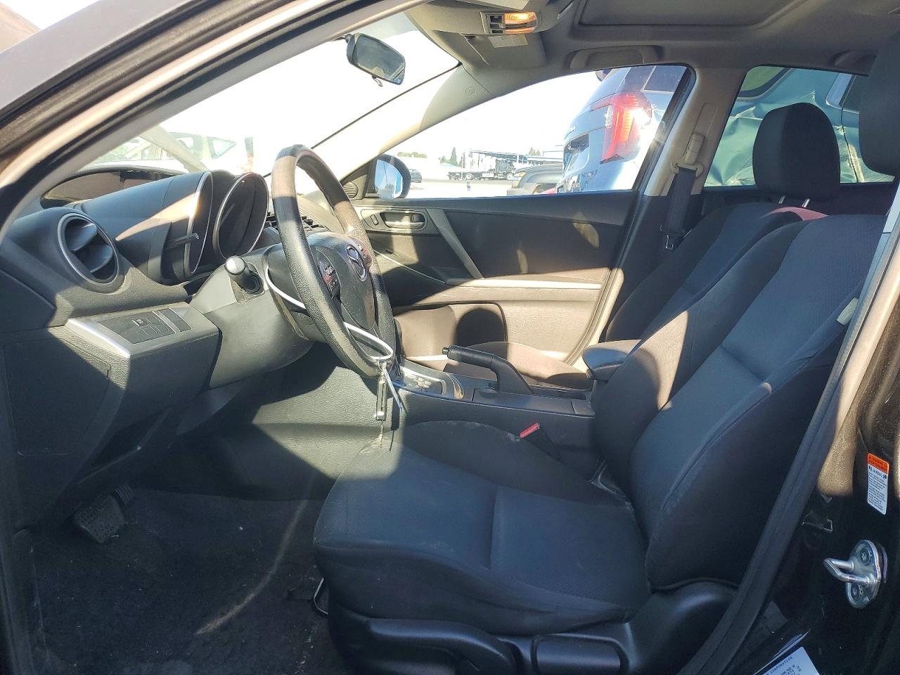2011 Mazda 3 I Черный vin: JM1BL1VG1B1476587