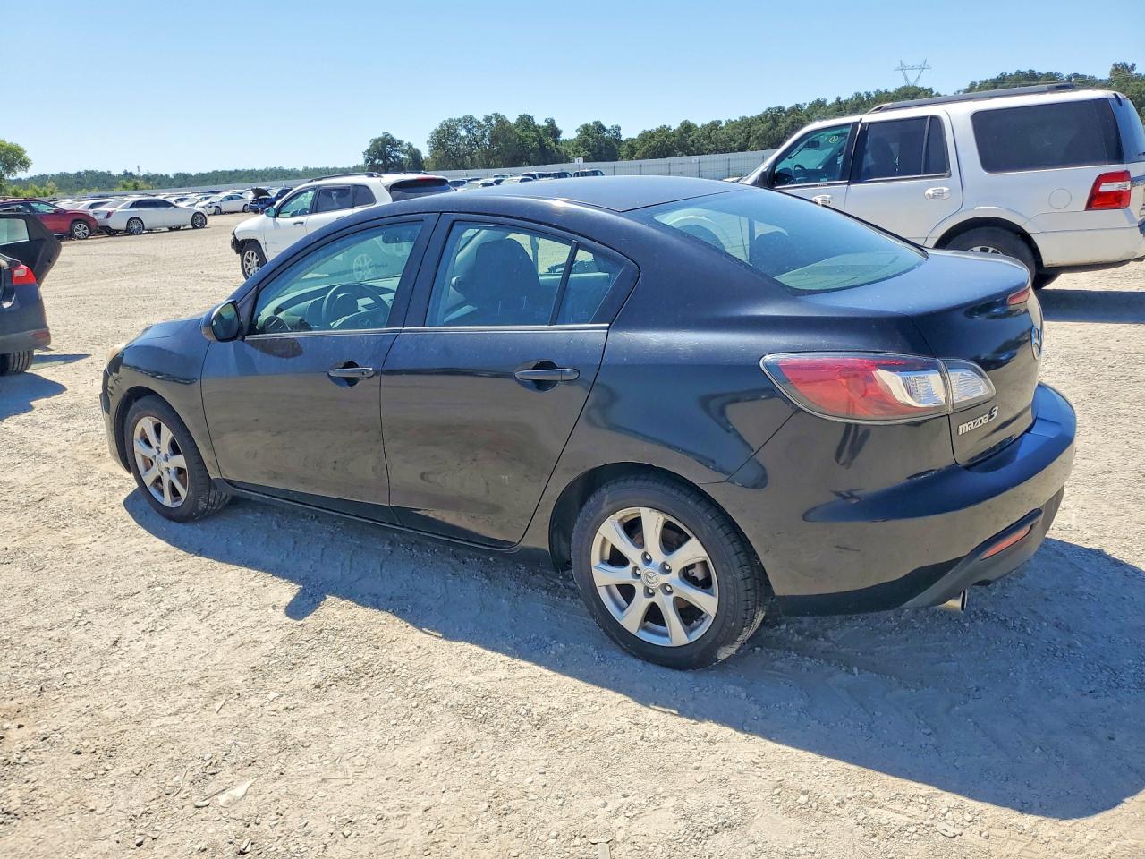 2011 Mazda 3 I Black vin: JM1BL1VG2B1481331