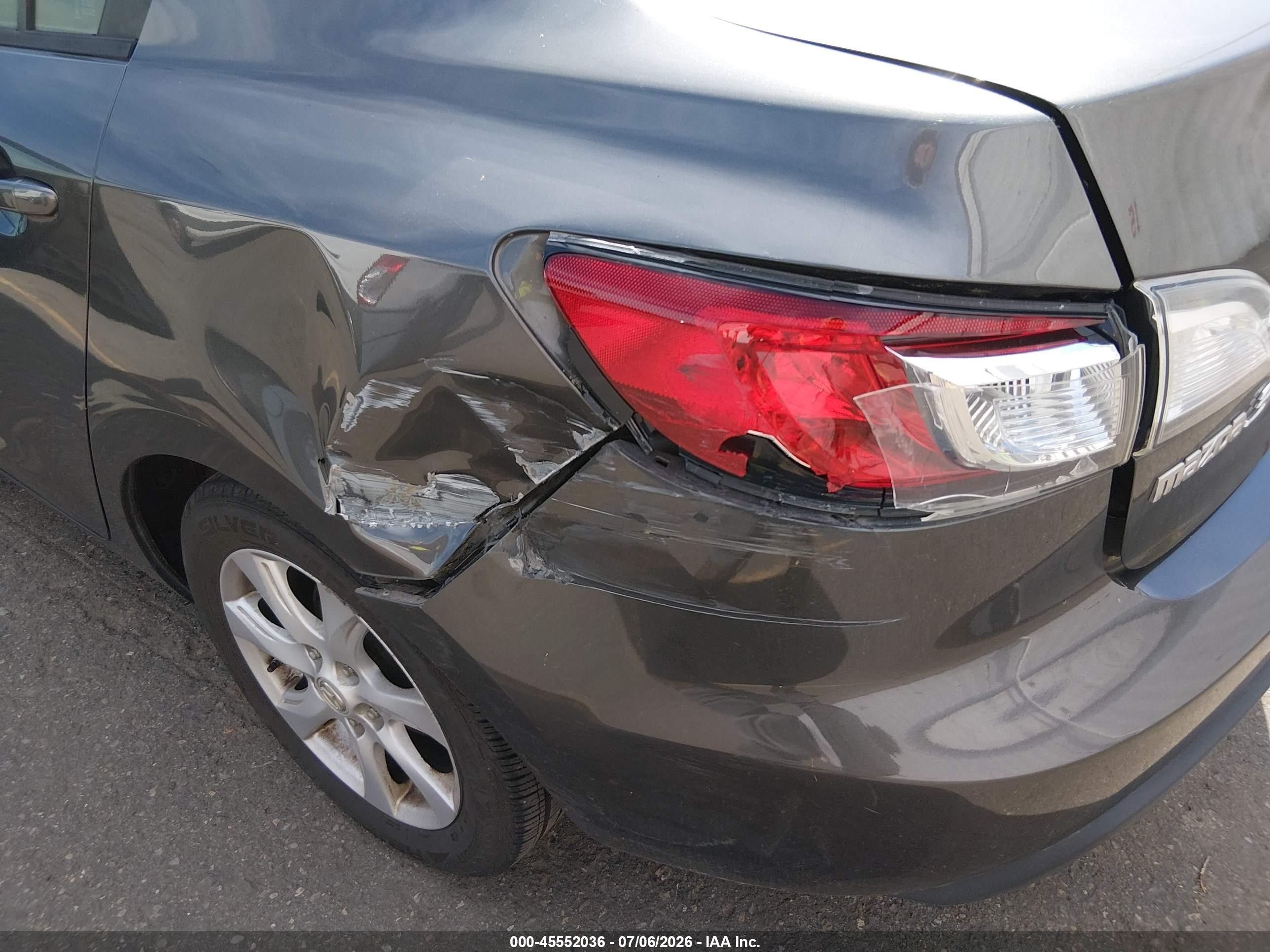 2011 Mazda Mazda3 I Touring Gray vin: JM1BL1VG2B1491728