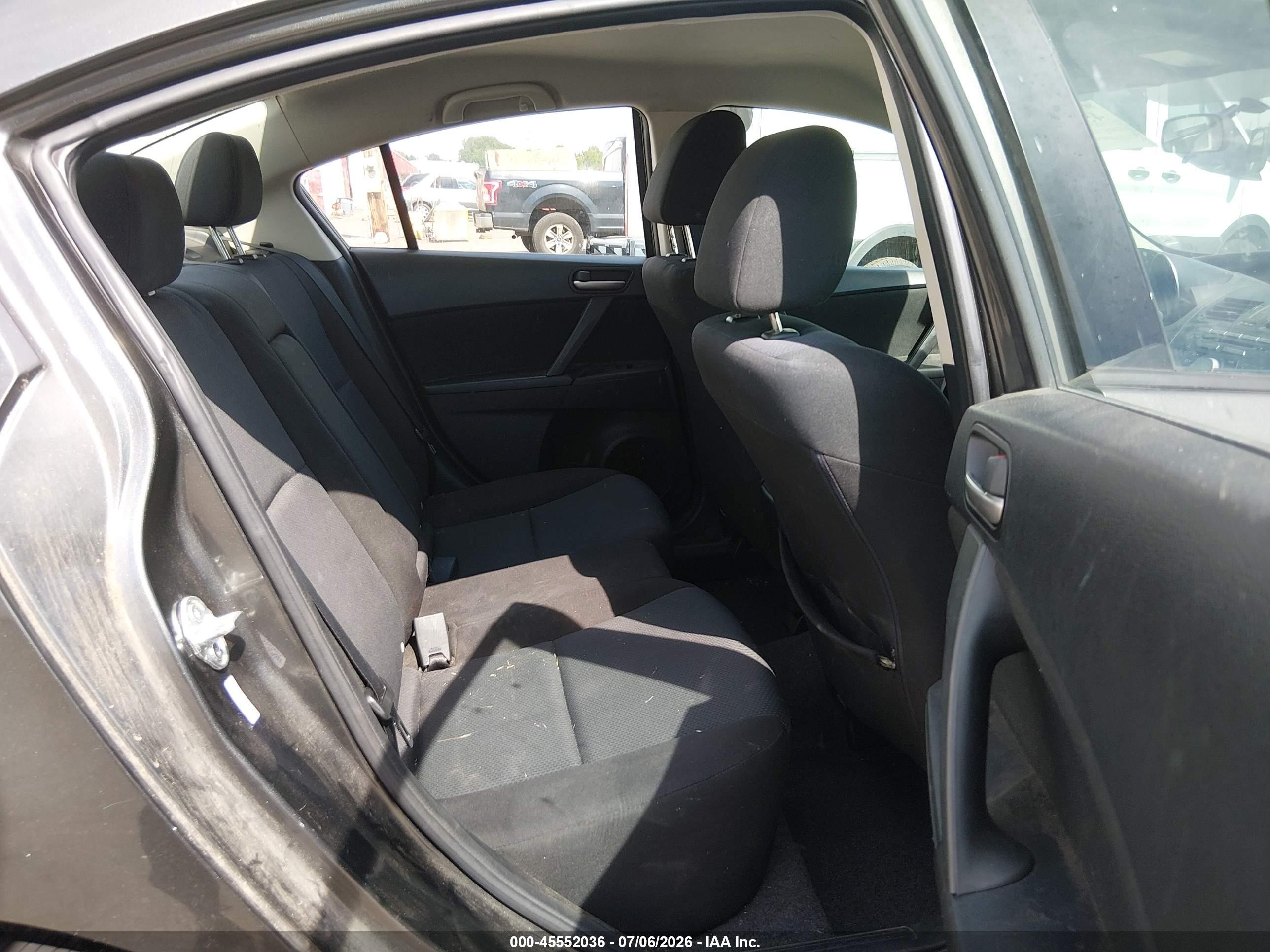 2011 Mazda Mazda3 I Touring Gray vin: JM1BL1VG2B1491728