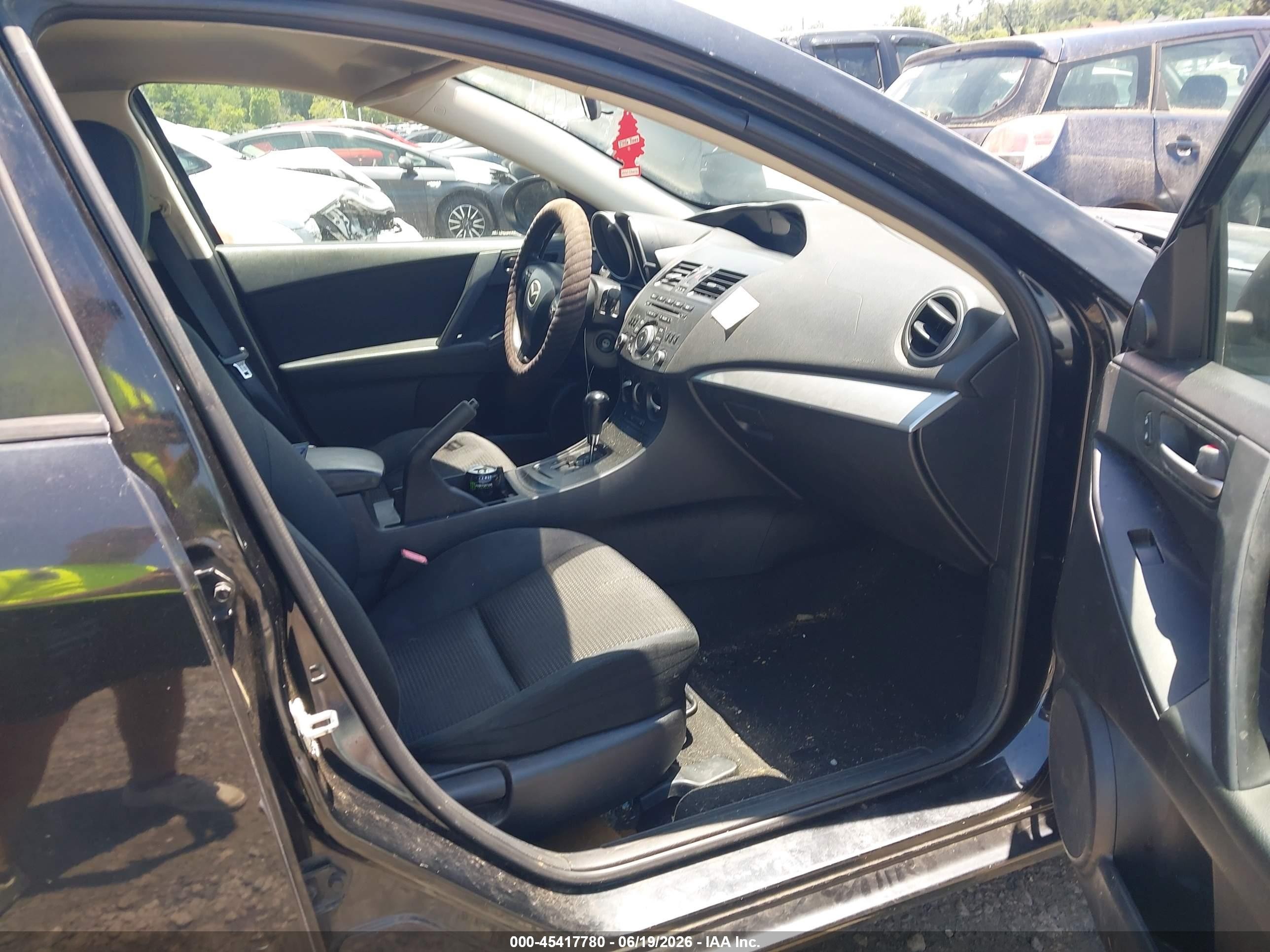2012 Mazda Mazda3 I Touring Black vin: JM1BL1VG2C1510764