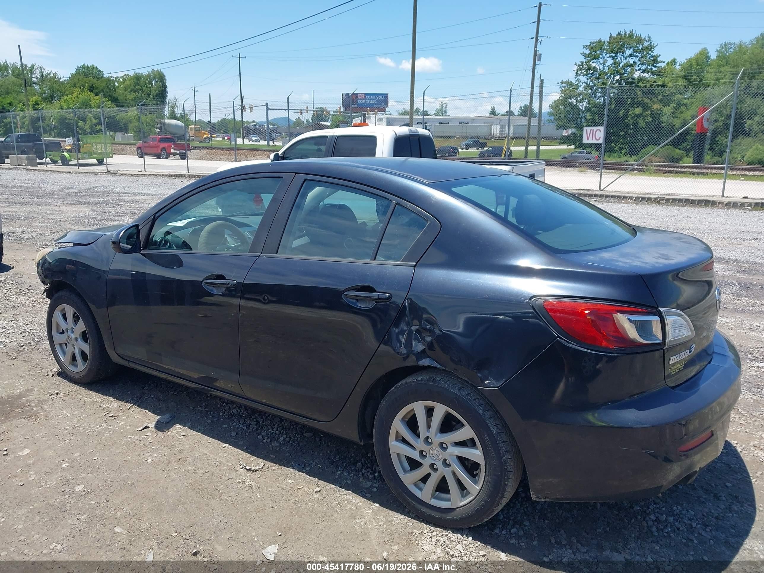 2012 Mazda Mazda3 I Touring Black vin: JM1BL1VG2C1510764