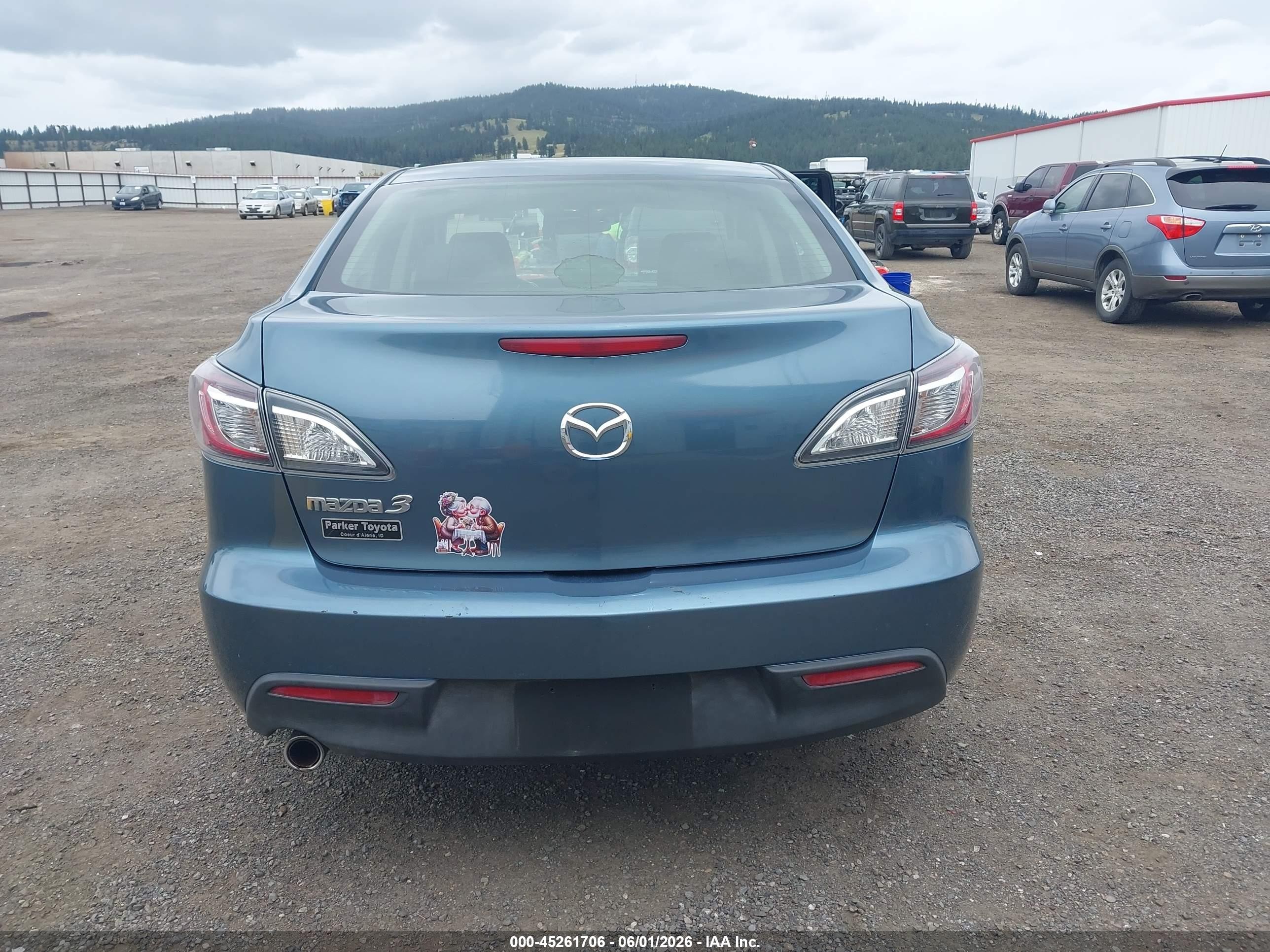 2011 Mazda Mazda3 I Touring Blue vin: JM1BL1VG3B1404144