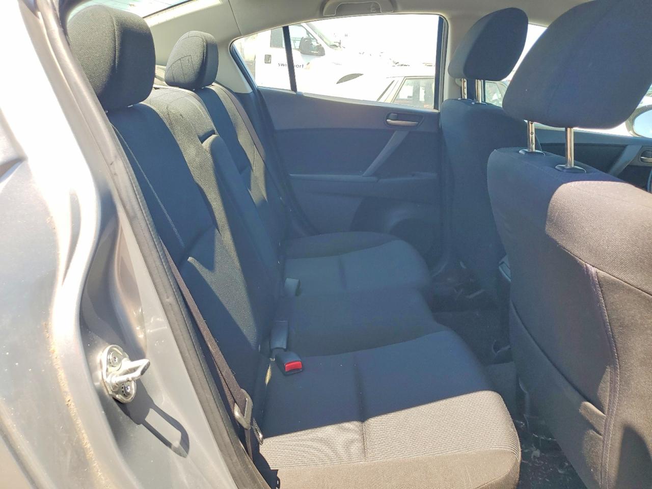 2011 Mazda 3 I Silver vin: JM1BL1VG3B1416150
