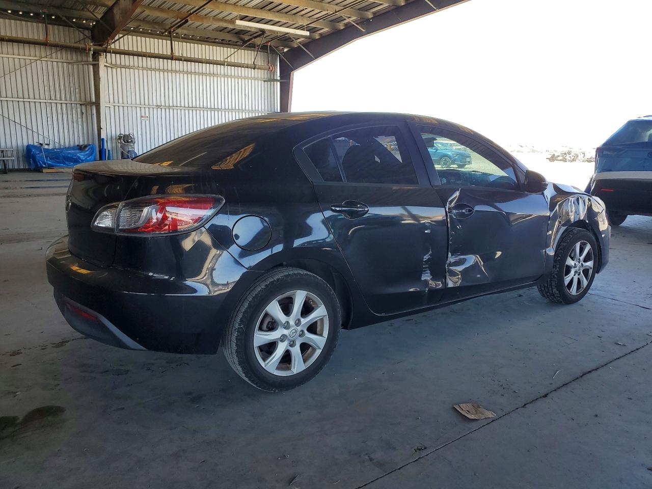 2011 Mazda 3 I Black vin: JM1BL1VG3B1434115