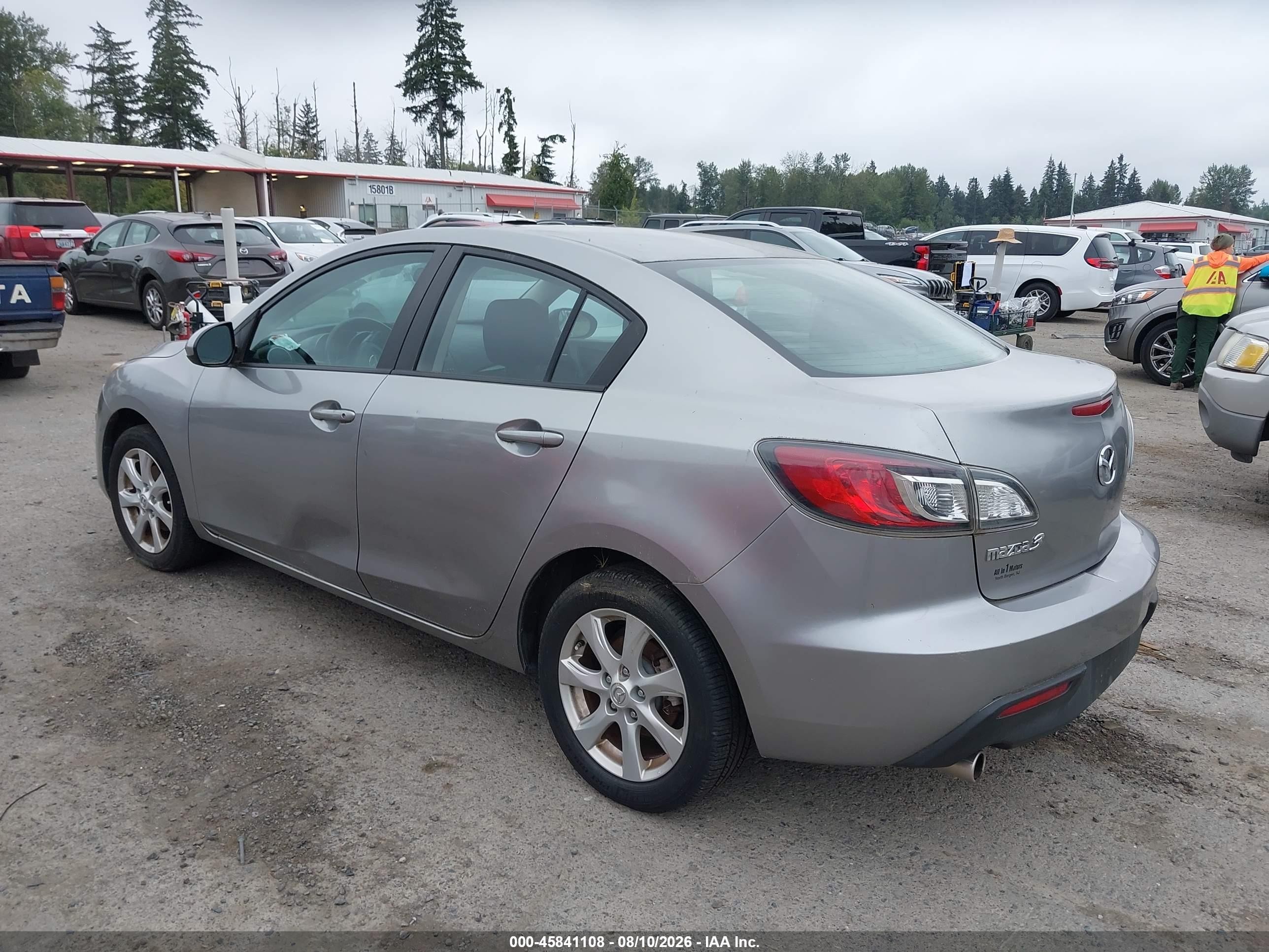 2011 Mazda Mazda3 I Touring Silver vin: JM1BL1VG4B1415623