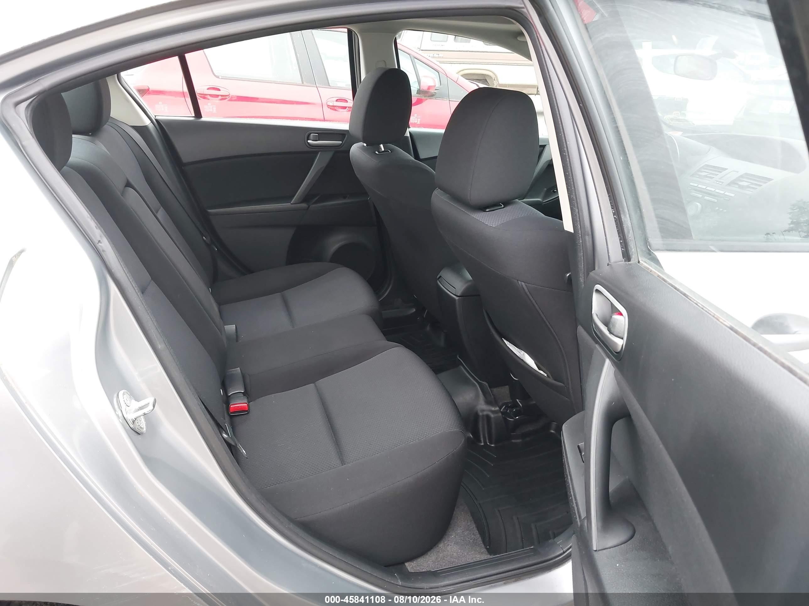 2011 Mazda Mazda3 I Touring Silver vin: JM1BL1VG4B1415623