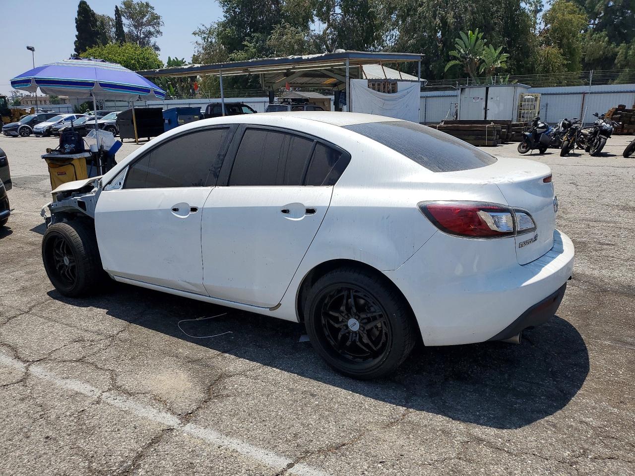 2011 Mazda 3 I White vin: JM1BL1VG4B1455457