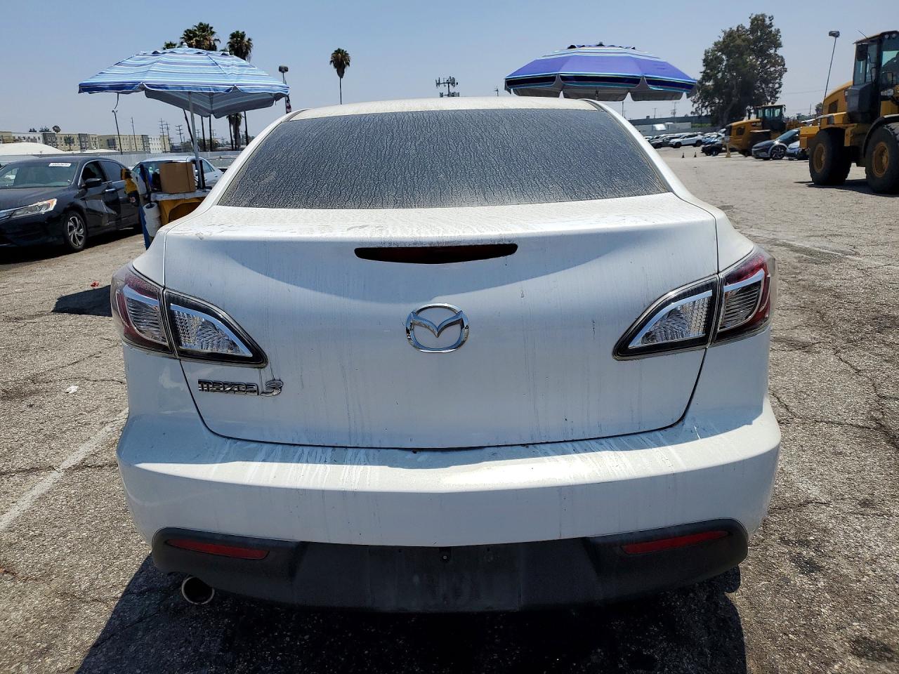 2011 Mazda 3 I White vin: JM1BL1VG4B1455457