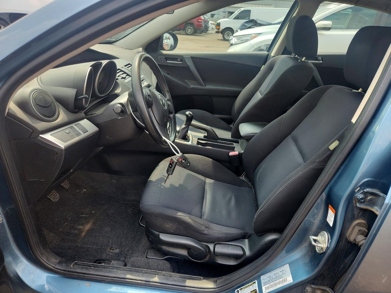 2011 Mazda 3 I Turquoise vin: JM1BL1VG5B1357103
