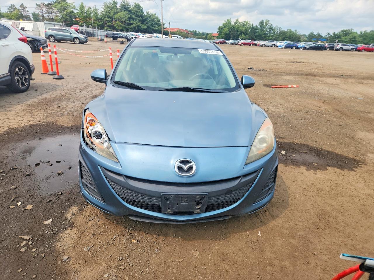 2011 Mazda 3 I Turquoise vin: JM1BL1VG5B1357103