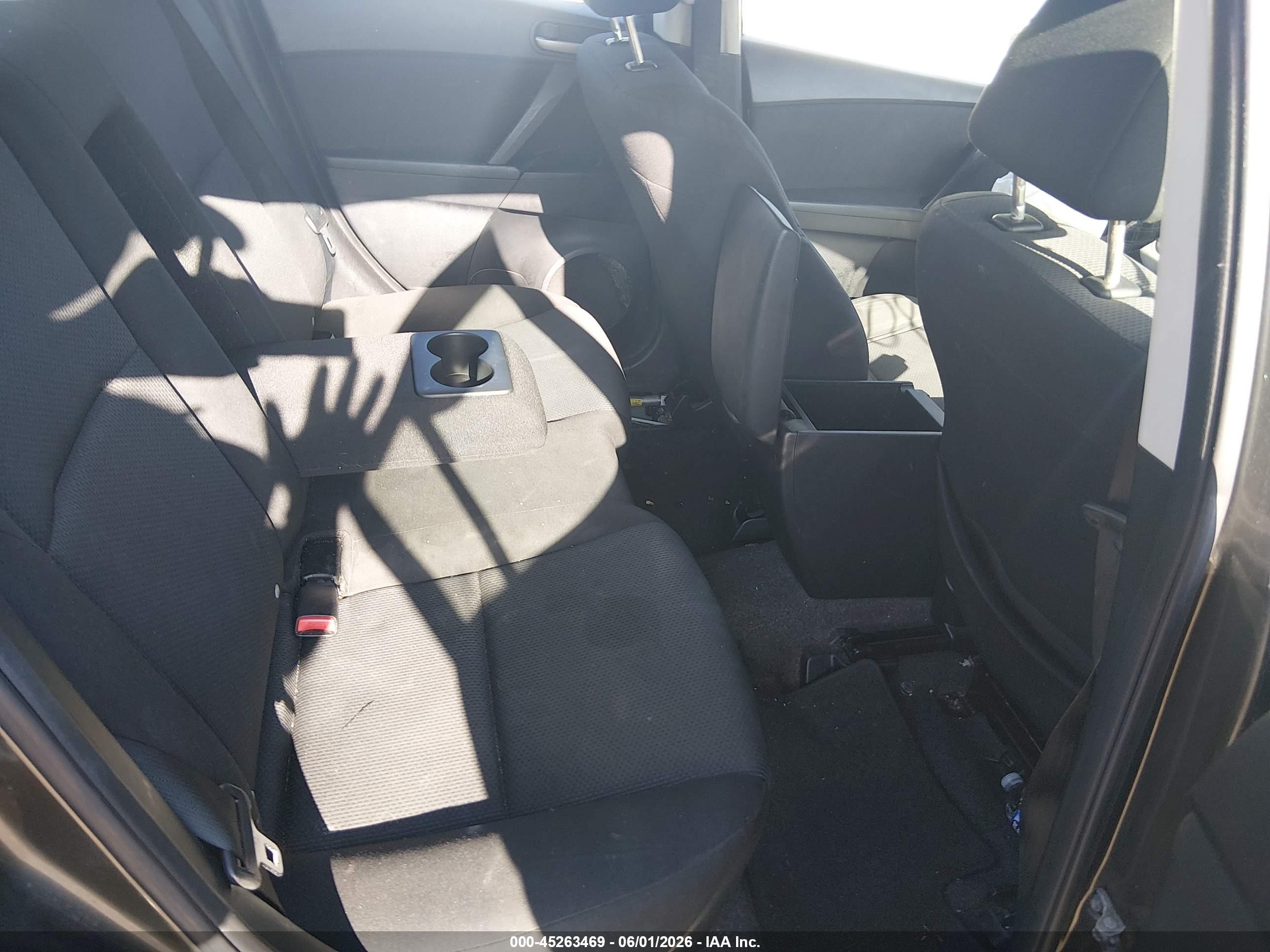 2011 Mazda Mazda3 I Touring Gray vin: JM1BL1VG5B1399562