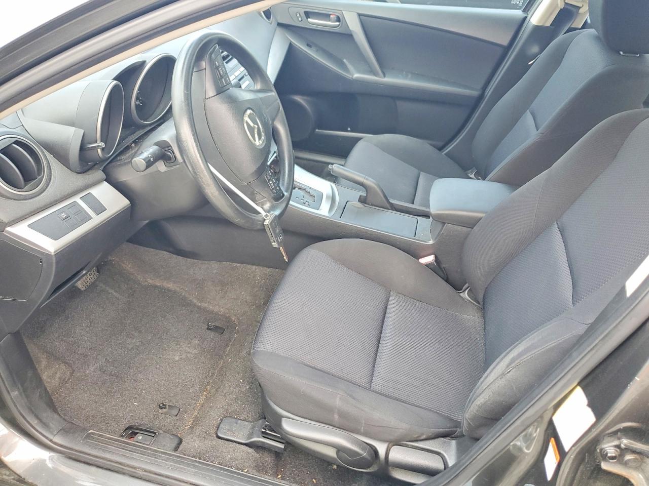 2011 Mazda 3 I Brown vin: JM1BL1VG5B1407840