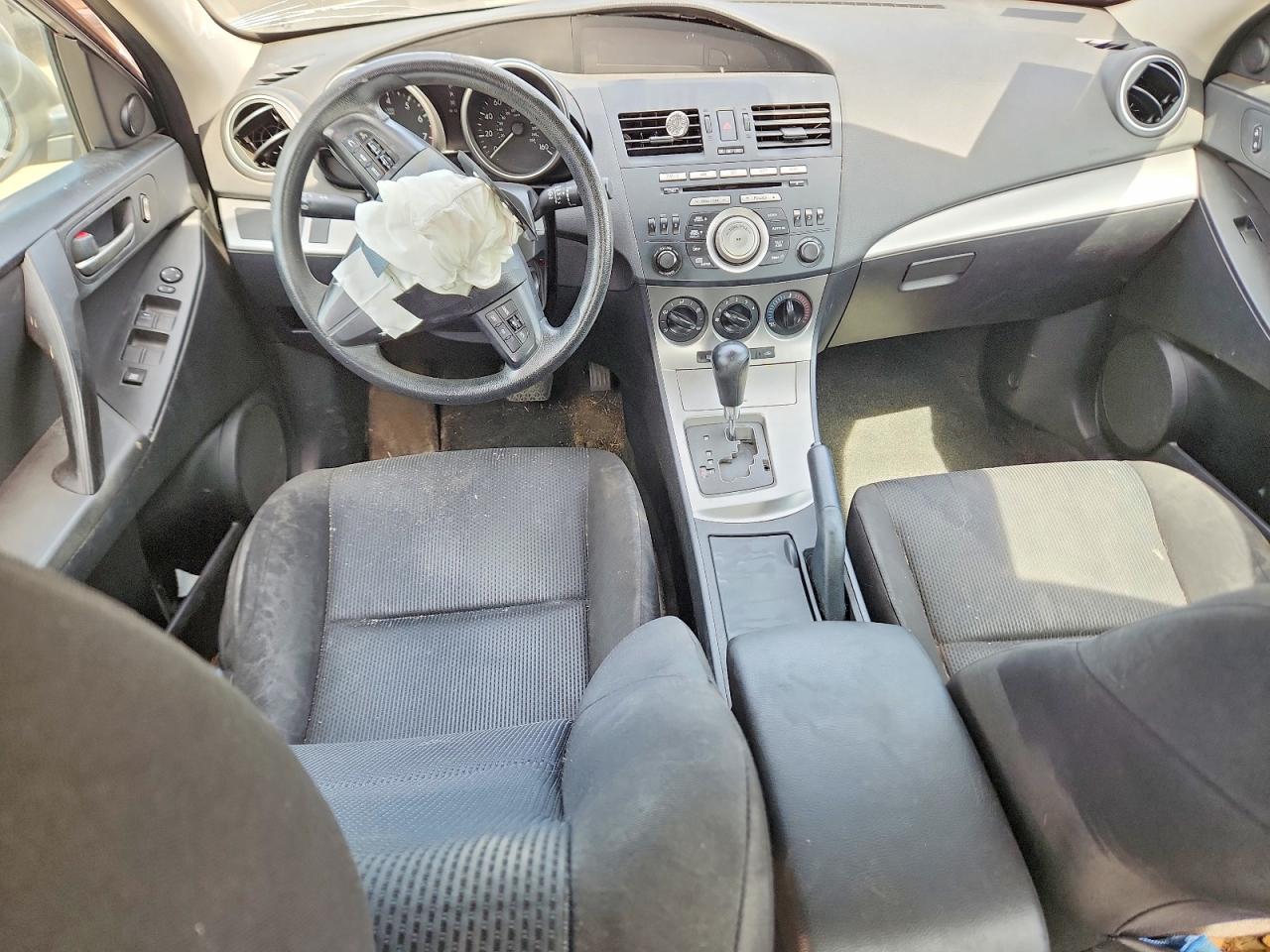 2011 Mazda 3 Silver vin: JM1BL1VG5B1437906