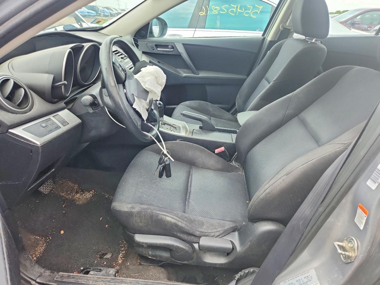 2011 Mazda 3 Silver vin: JM1BL1VG5B1437906