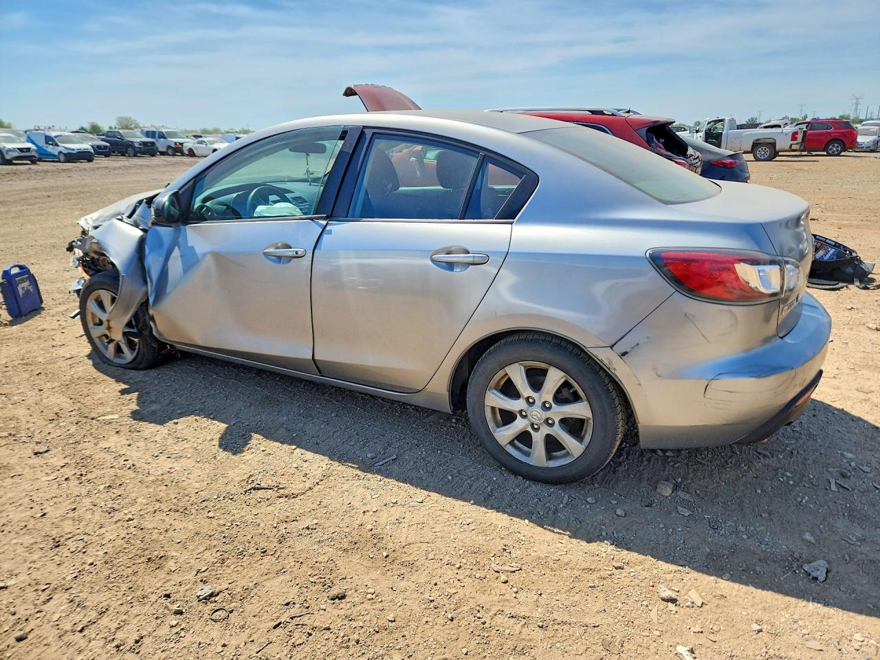 2011 Mazda 3 Silver vin: JM1BL1VG5B1437906