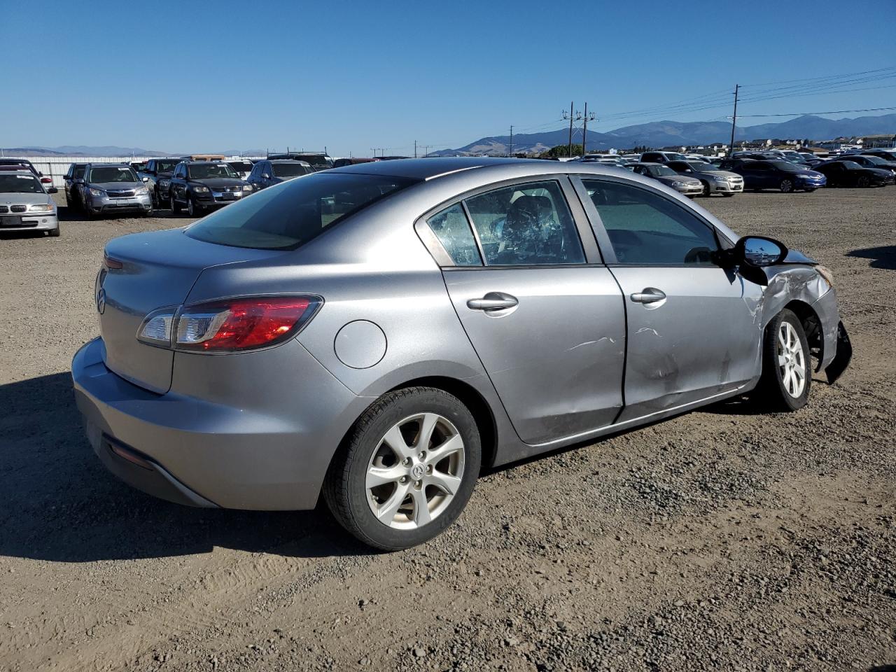 2011 Mazda 3 I Серебряный vin: JM1BL1VG5B1478956