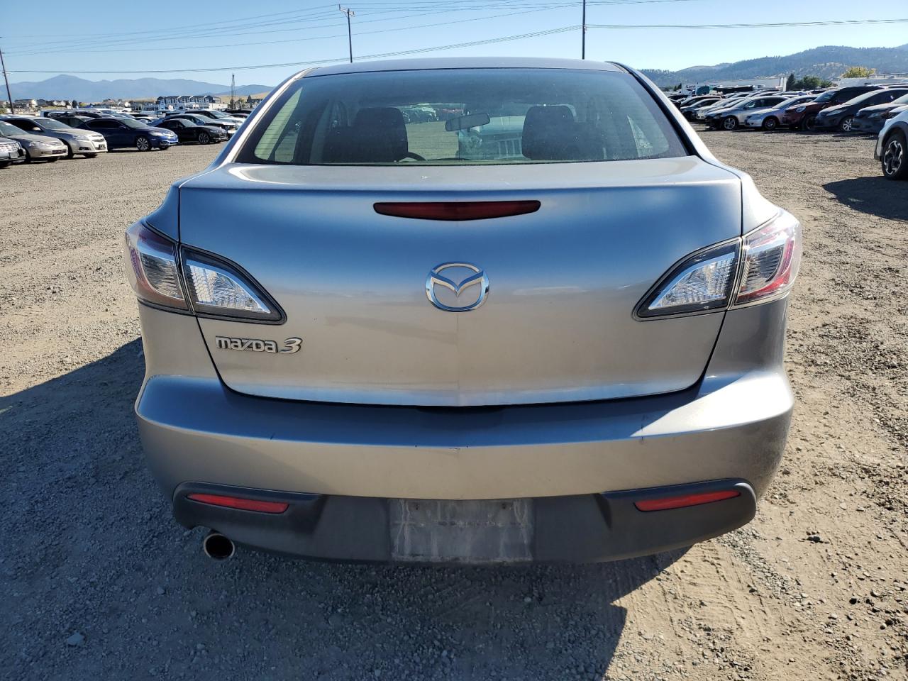 2011 Mazda 3 I Серебряный vin: JM1BL1VG5B1478956