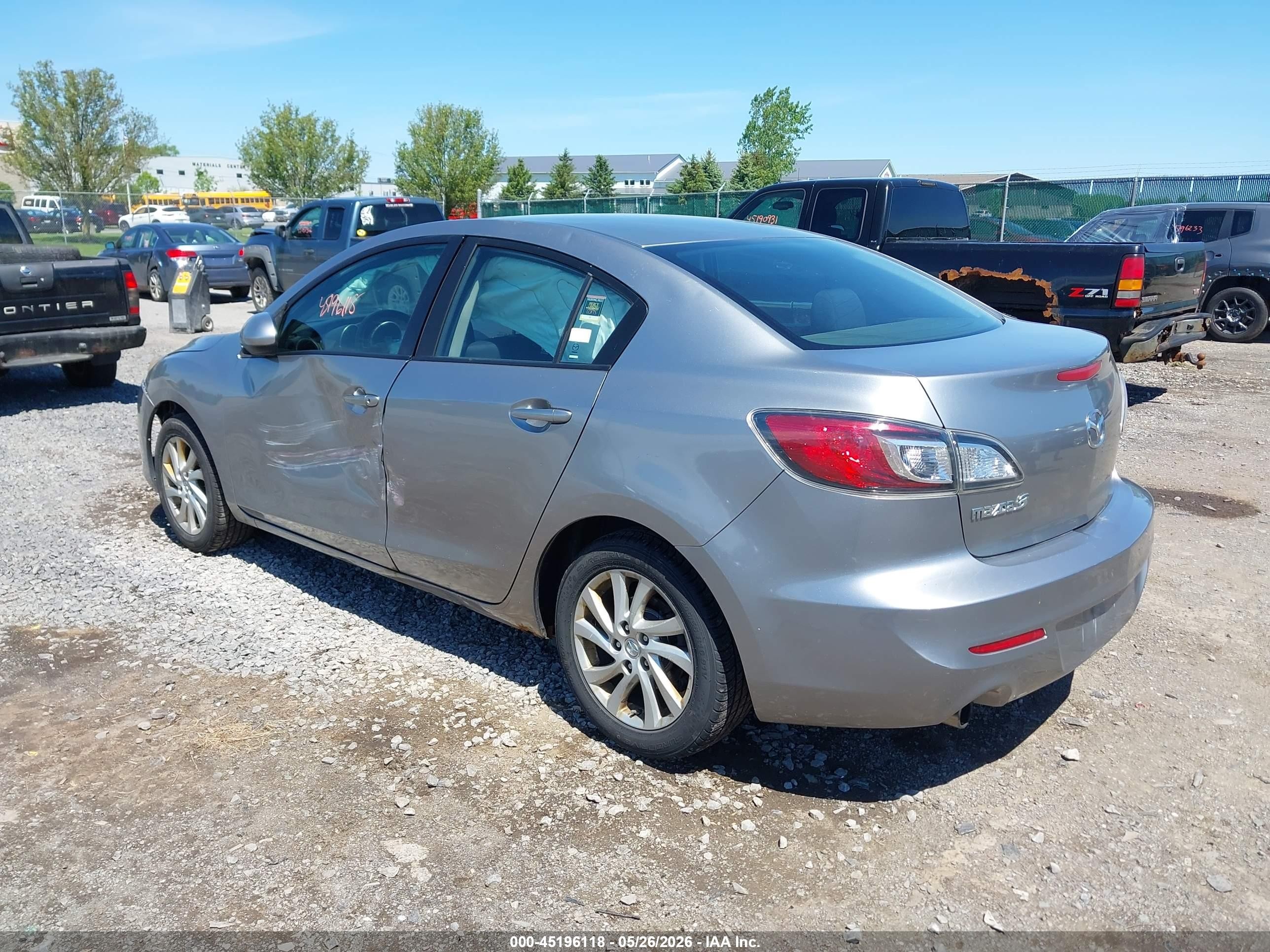 2012 Mazda Mazda3 I Touring Серебряный vin: JM1BL1VG5C1507759