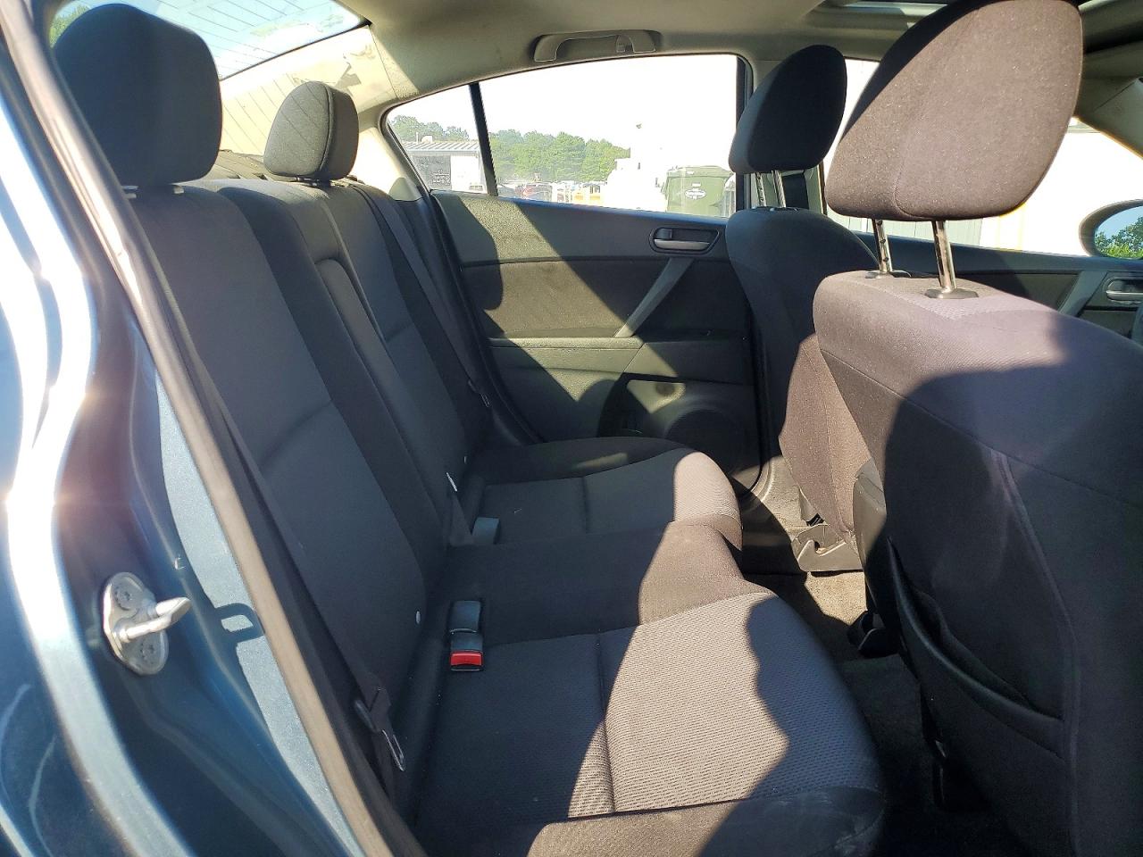 2011 Mazda 3 I Blue vin: JM1BL1VG6B1378204