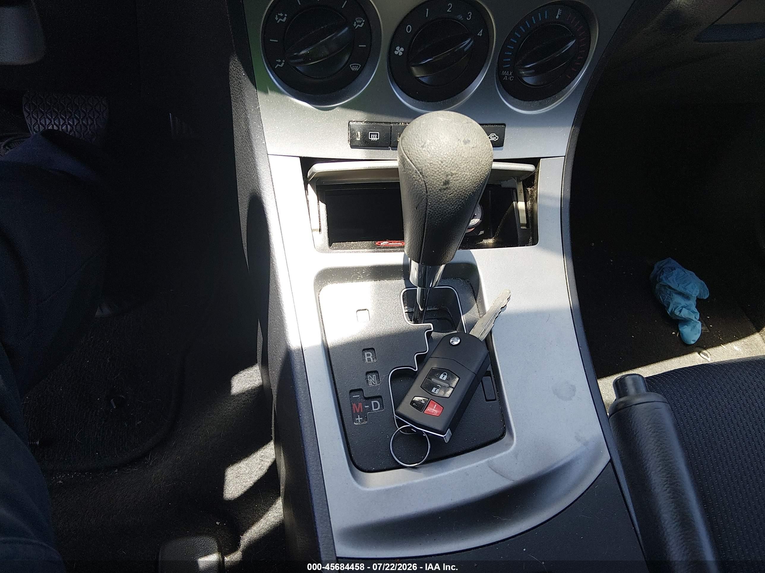2011 Mazda Mazda3 I Touring Gray vin: JM1BL1VG6B1388439