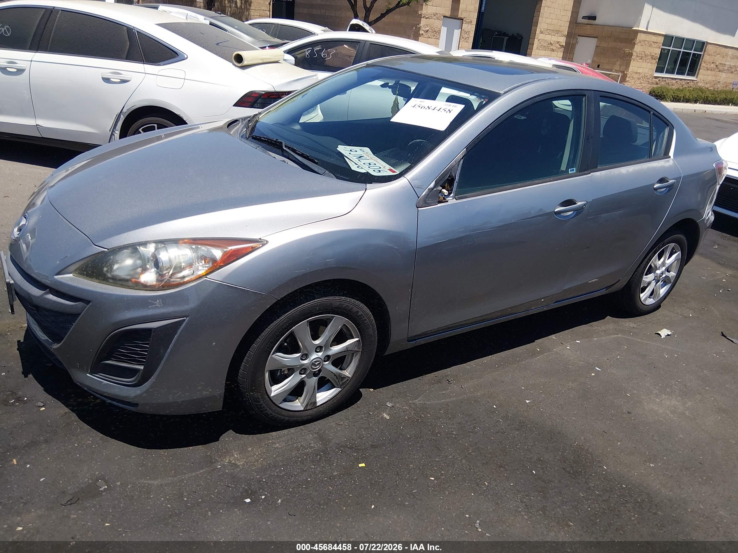 2011 Mazda Mazda3 I Touring Gray vin: JM1BL1VG6B1388439