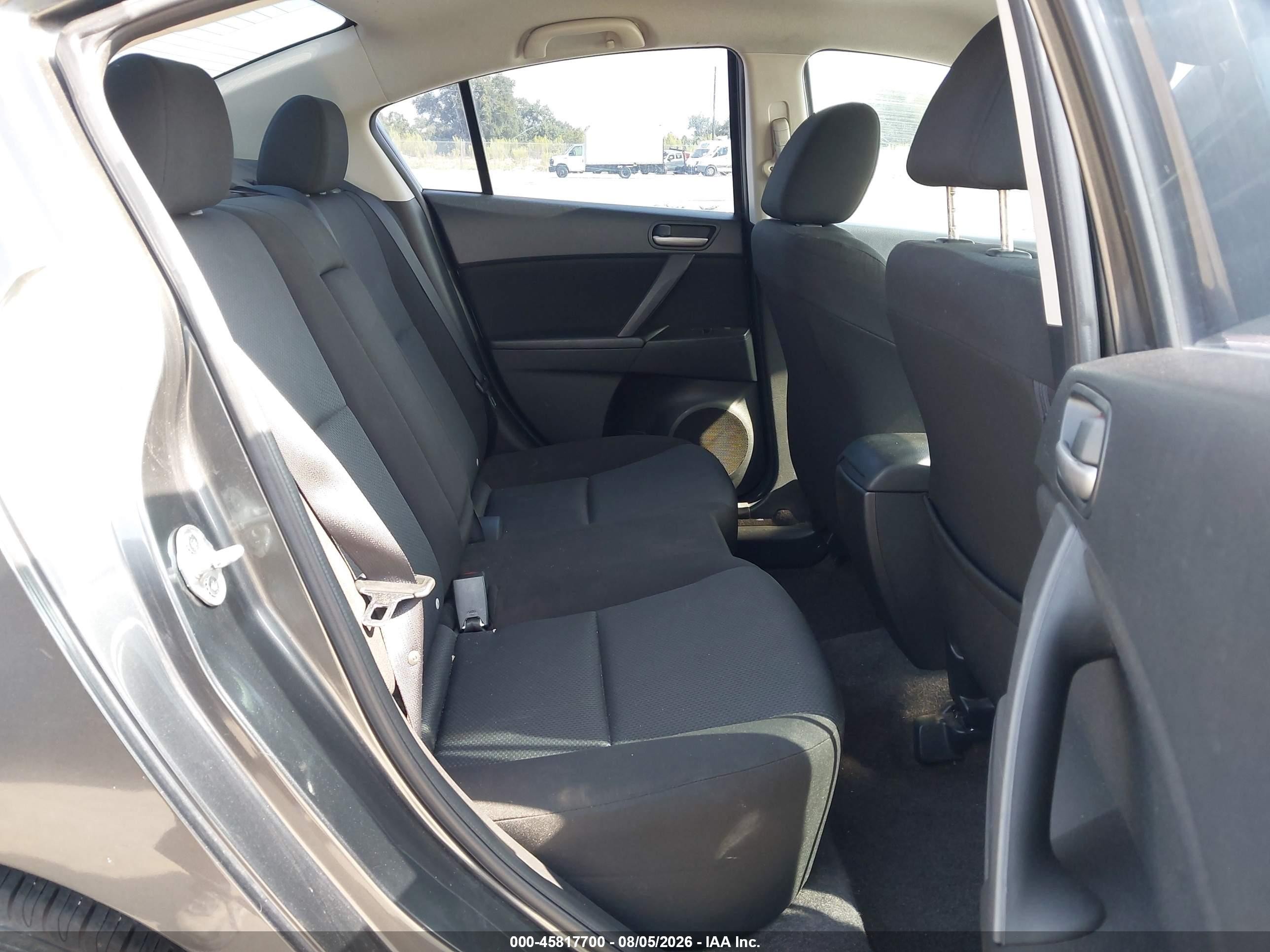 2011 Mazda Mazda3 I Touring Gray vin: JM1BL1VG6B1401870