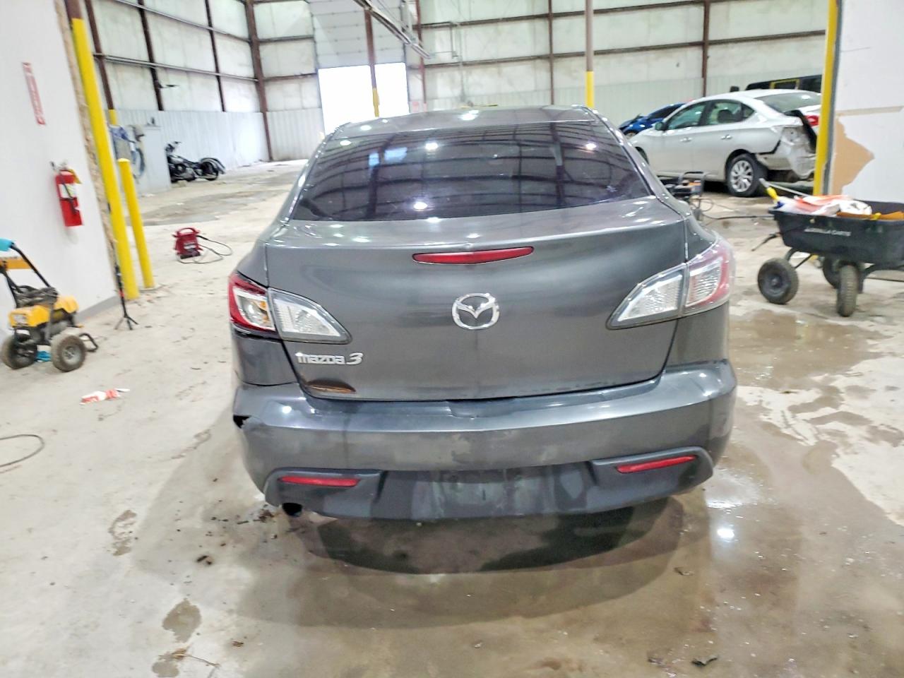 2011 Mazda 3 I Gray vin: JM1BL1VG7B1419035