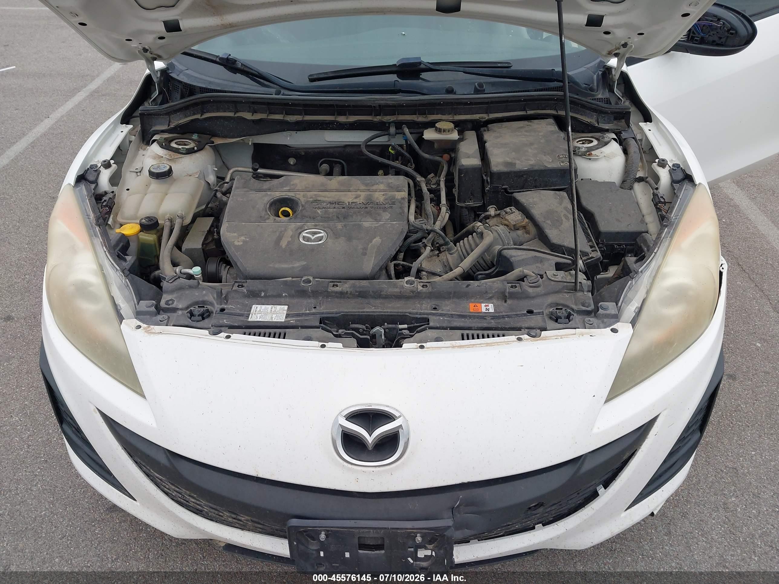 2011 Mazda Mazda3 I Touring White vin: JM1BL1VG7B1455971